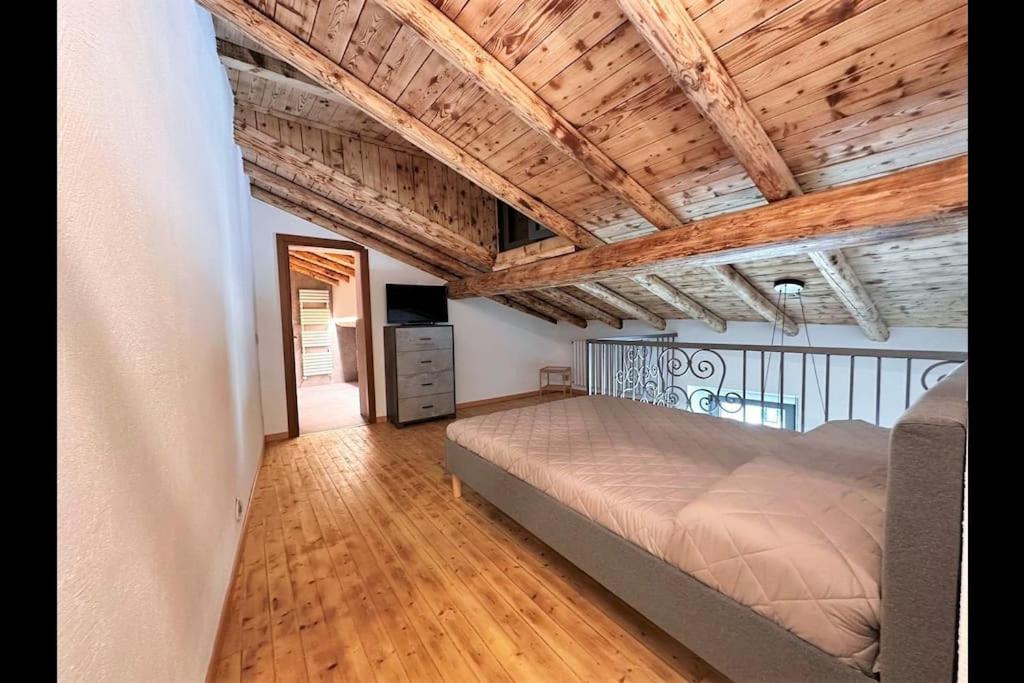 Two-Bedroom House photo 2
