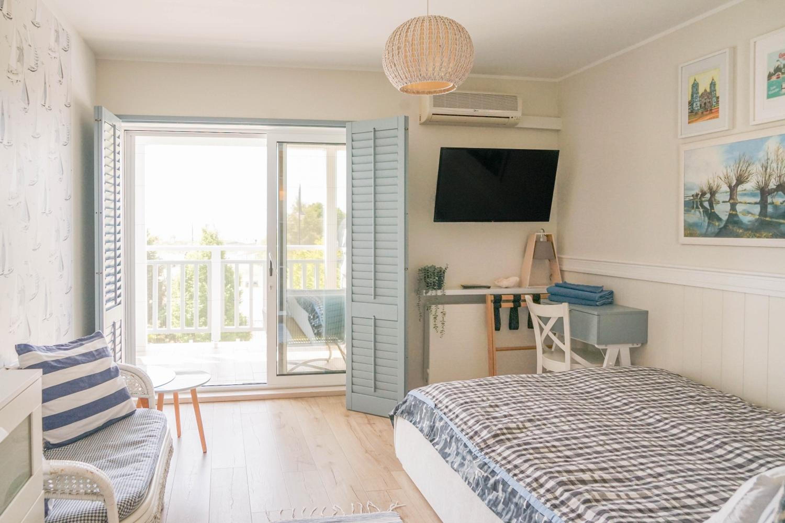 Double Room with Balcony and Sea View photo 2