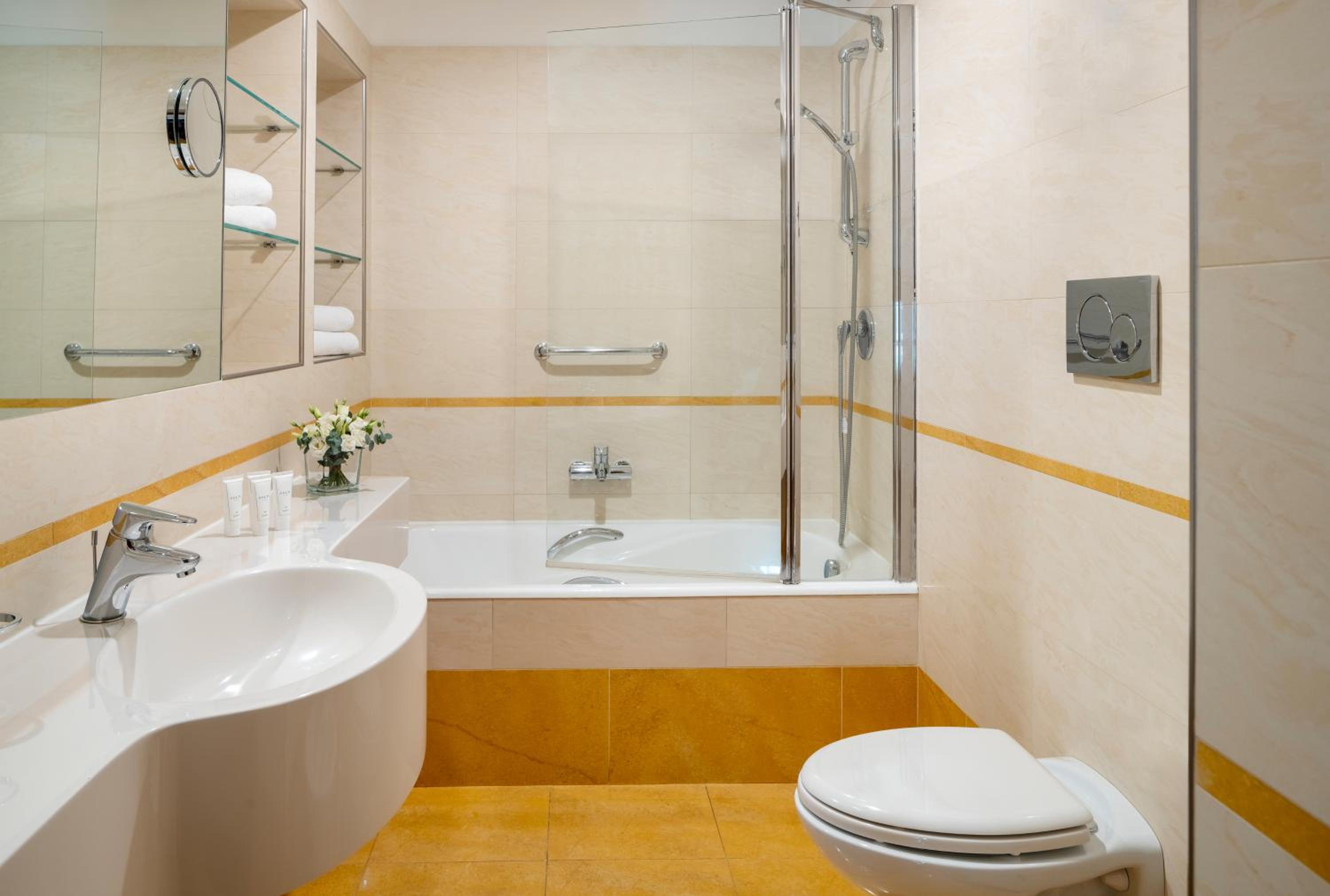 Executive Double Room - Photo 3