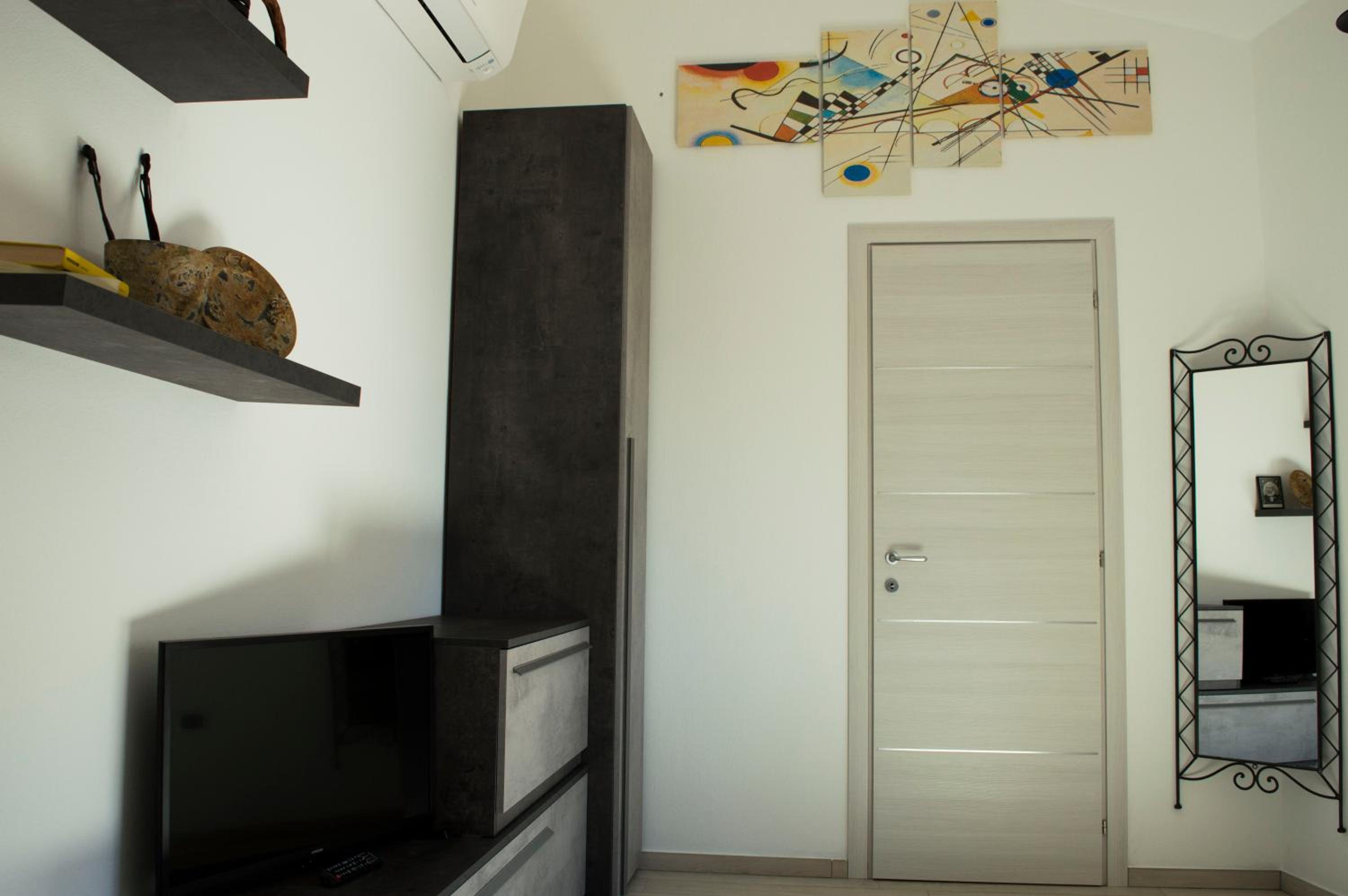 Triple Room with Private Bathroom photo 3