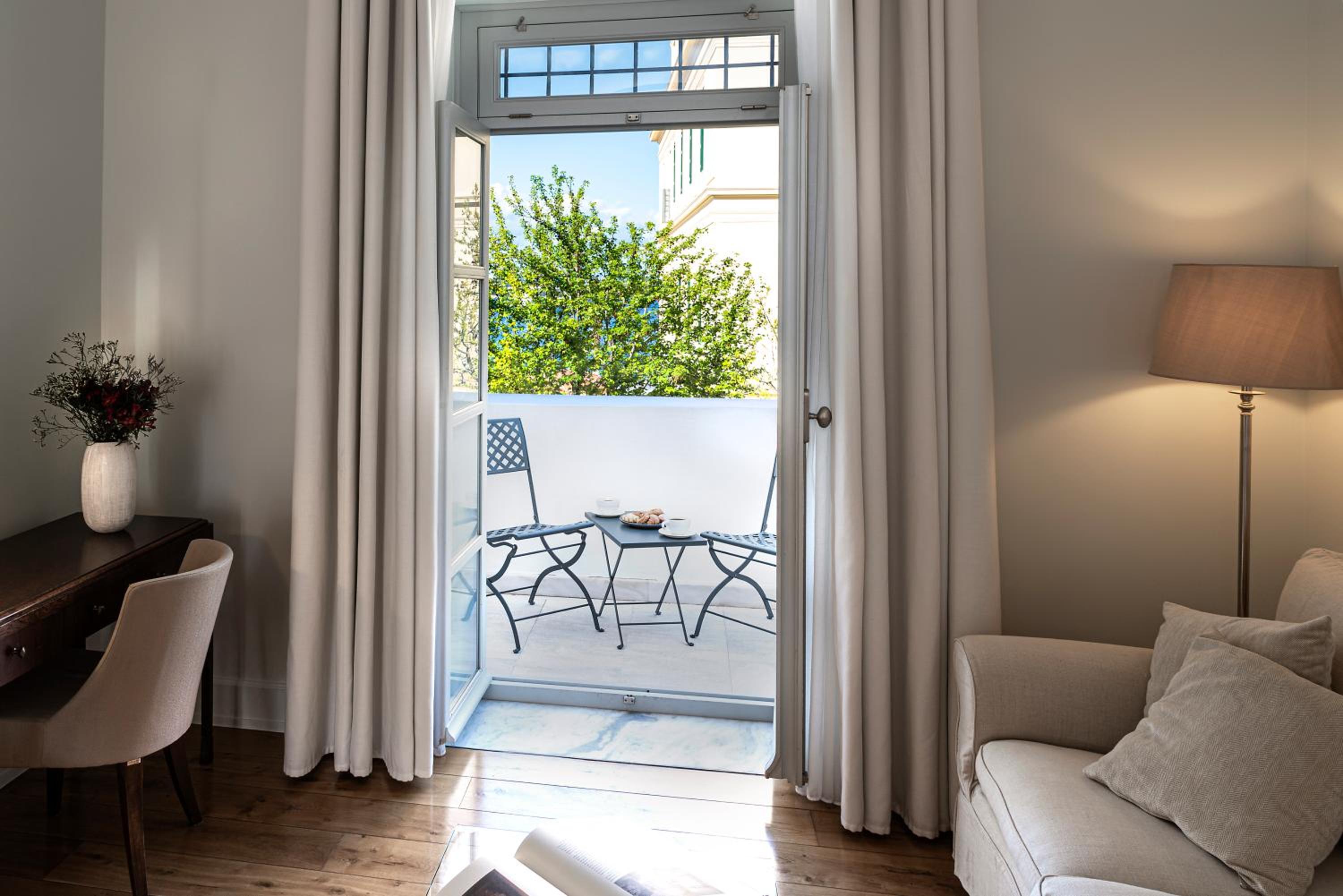 Superior Double Room with Garden View - Photo 6