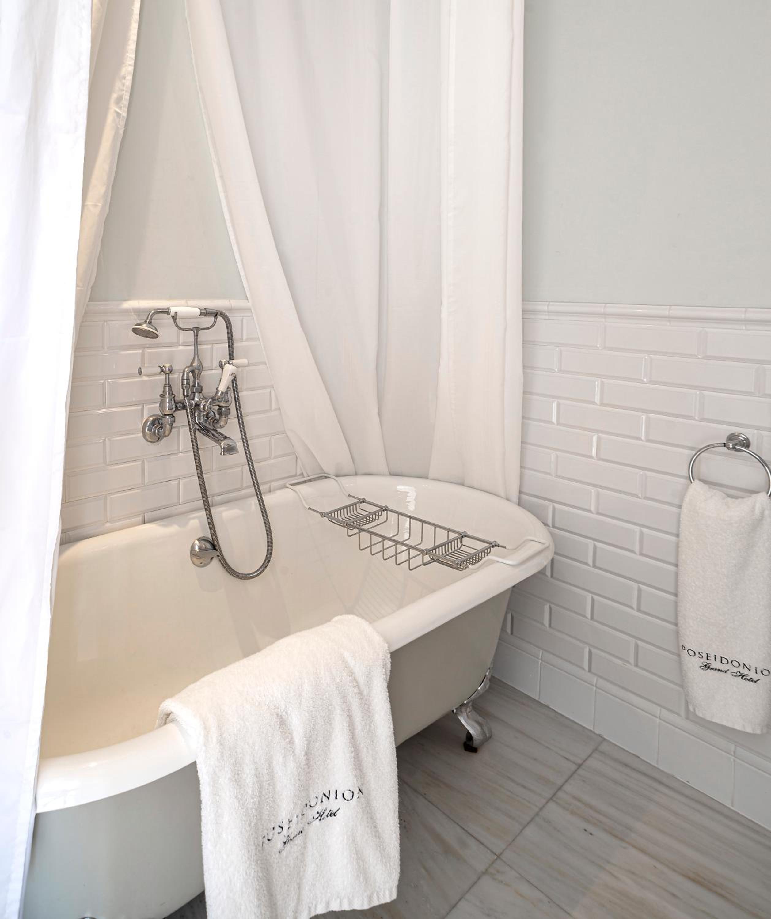 Superior Double Room with Garden View - Photo 7