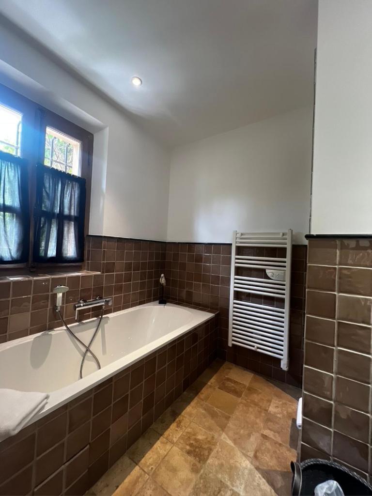 Triple Room - Photo 11