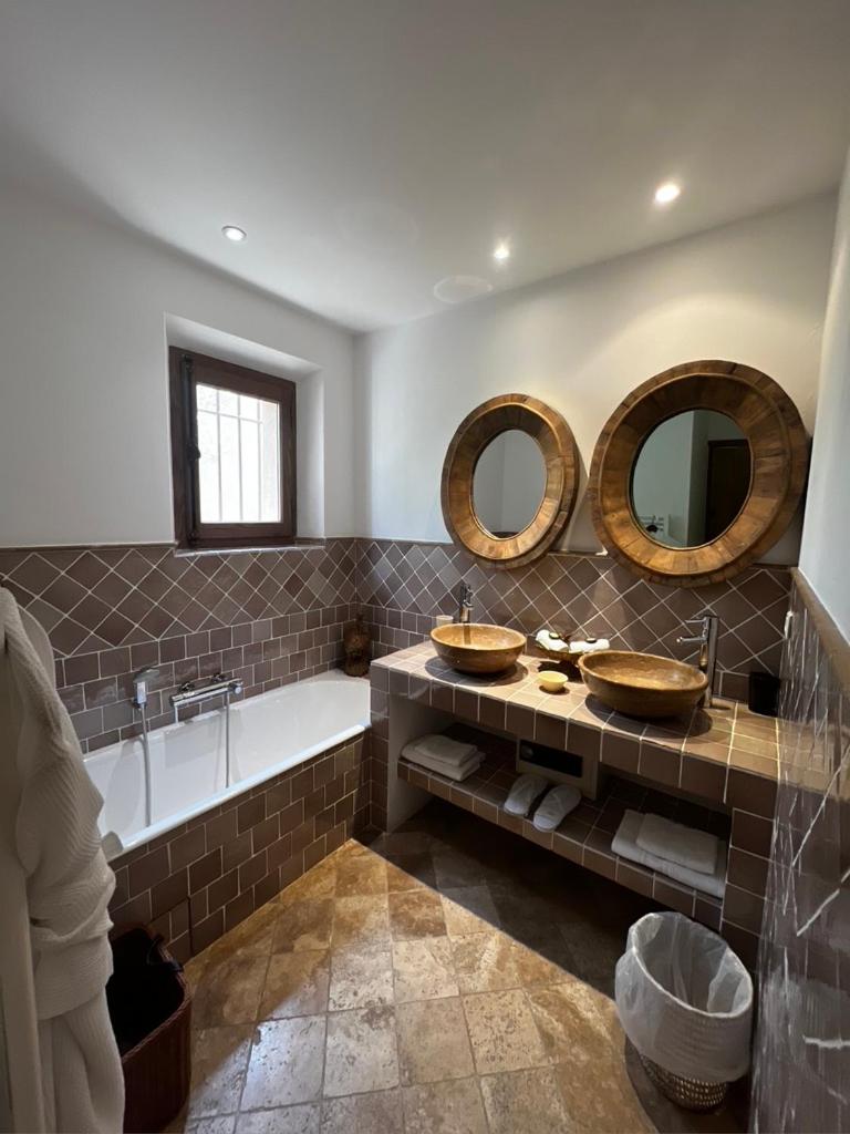 Superior Double Room - Photo 17