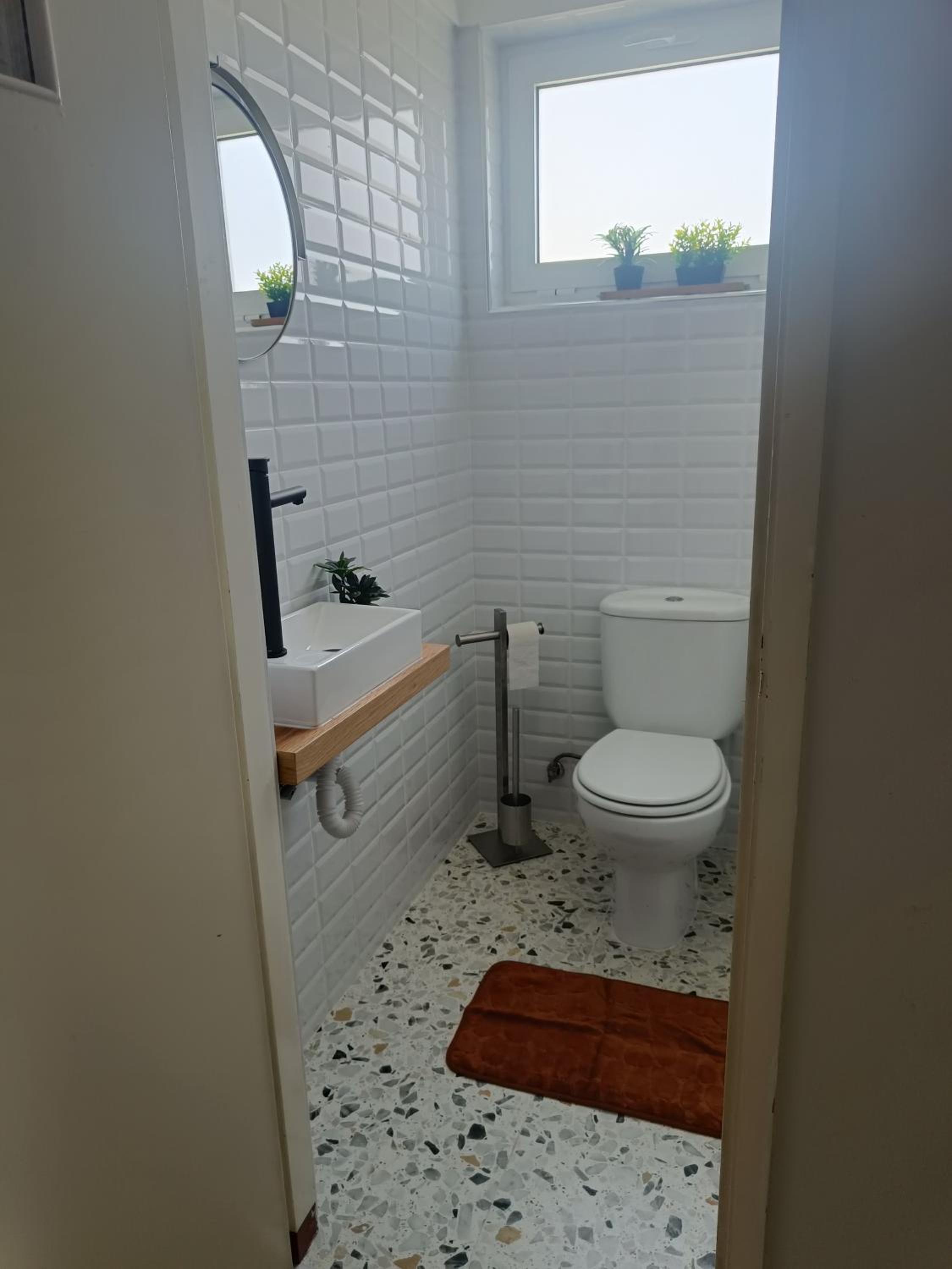Three-Bedroom House - Photo 29