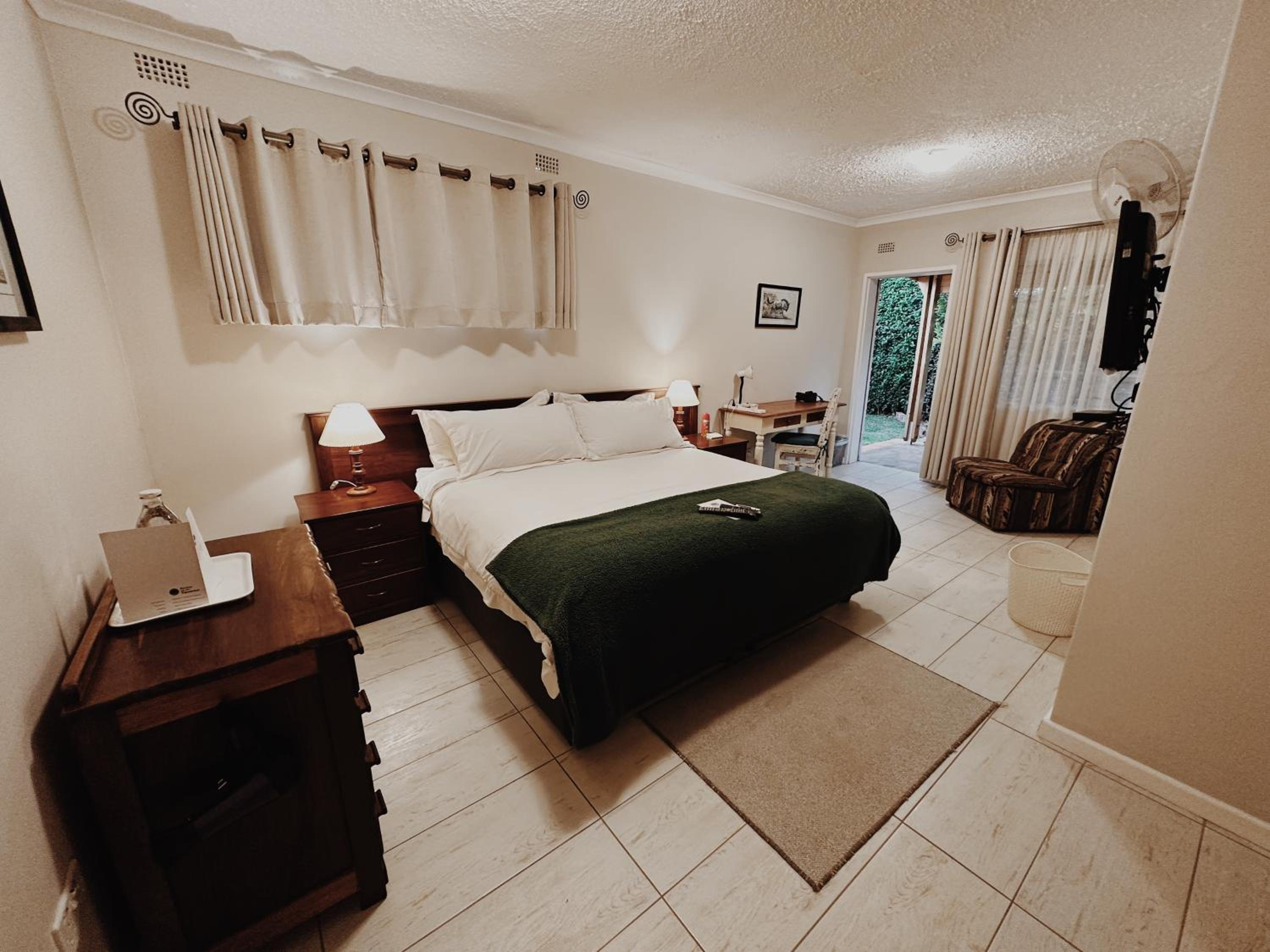 Double or Twin Room with Shower photo 3