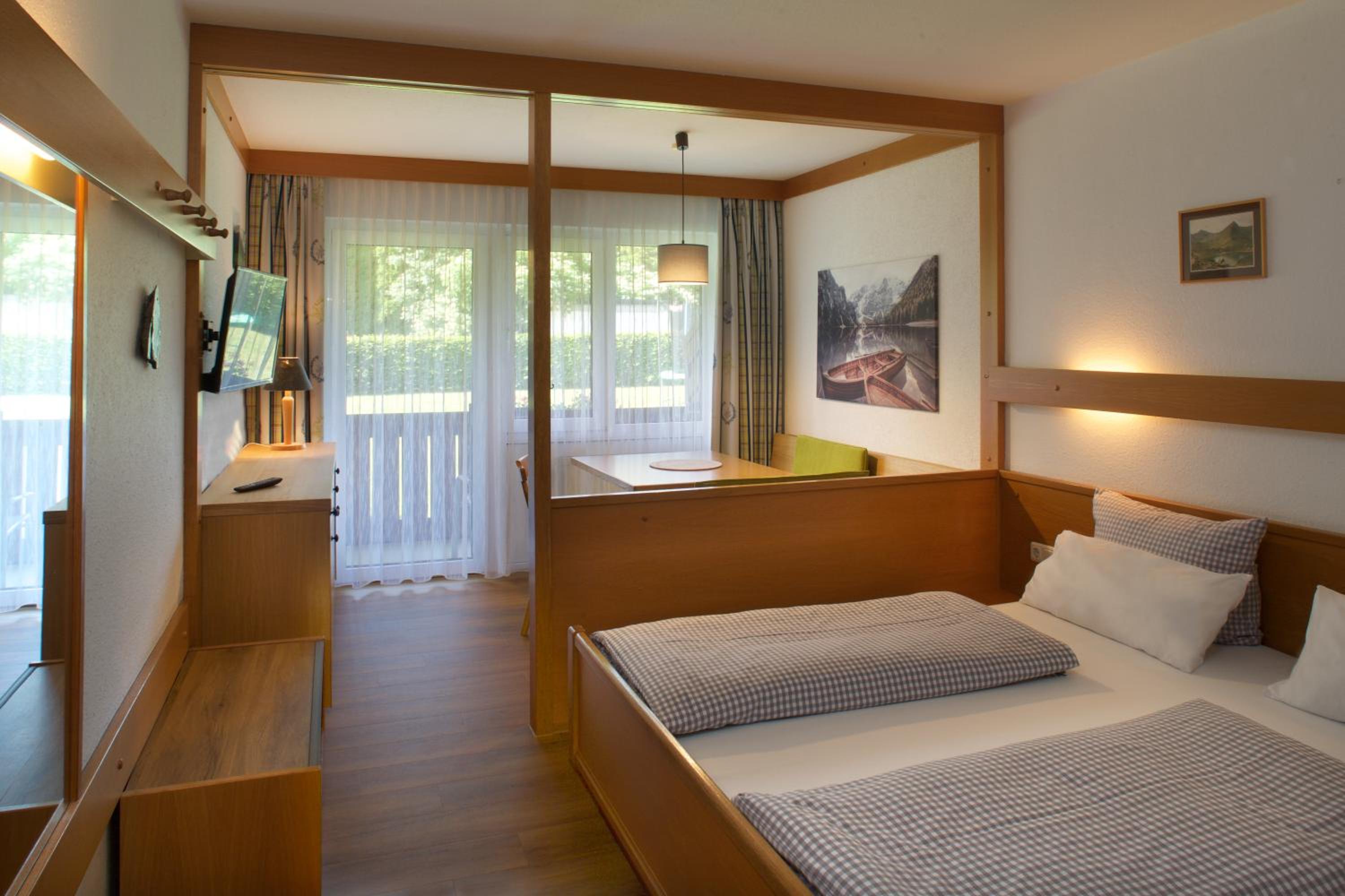 Double Room with Mountain View - Photo 11