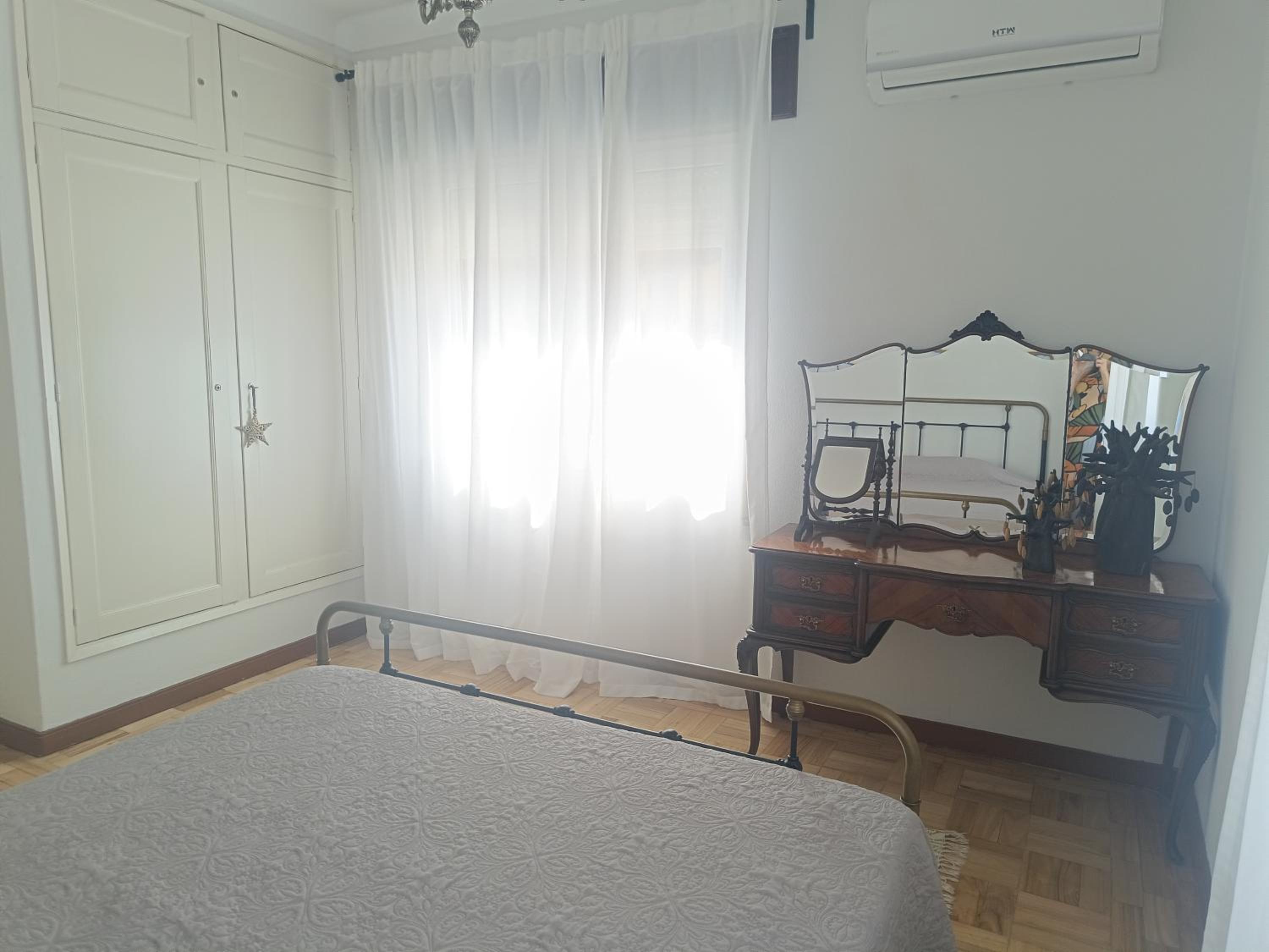 Three-Bedroom House - Photo 1