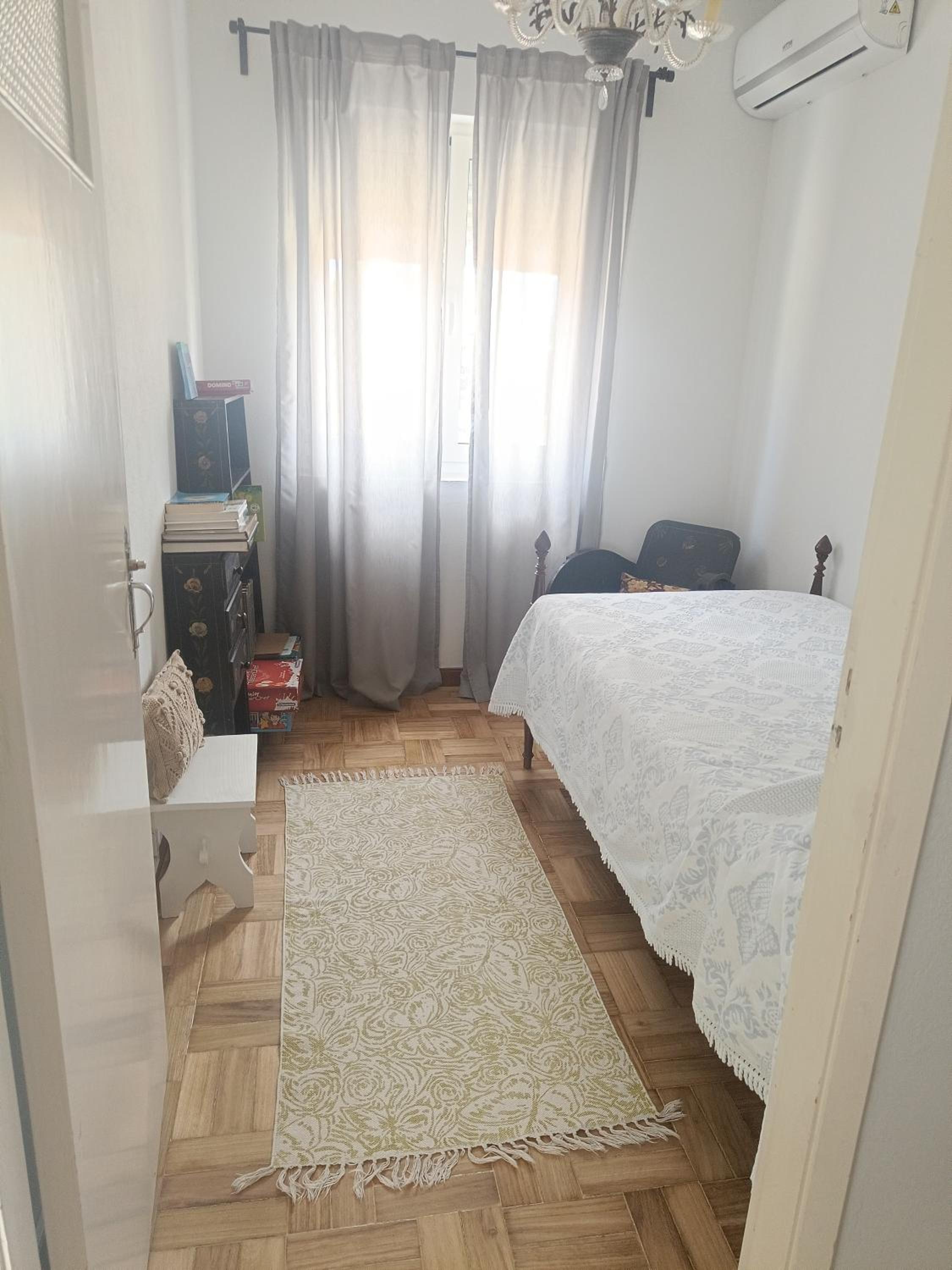 Three-Bedroom House - Photo 4