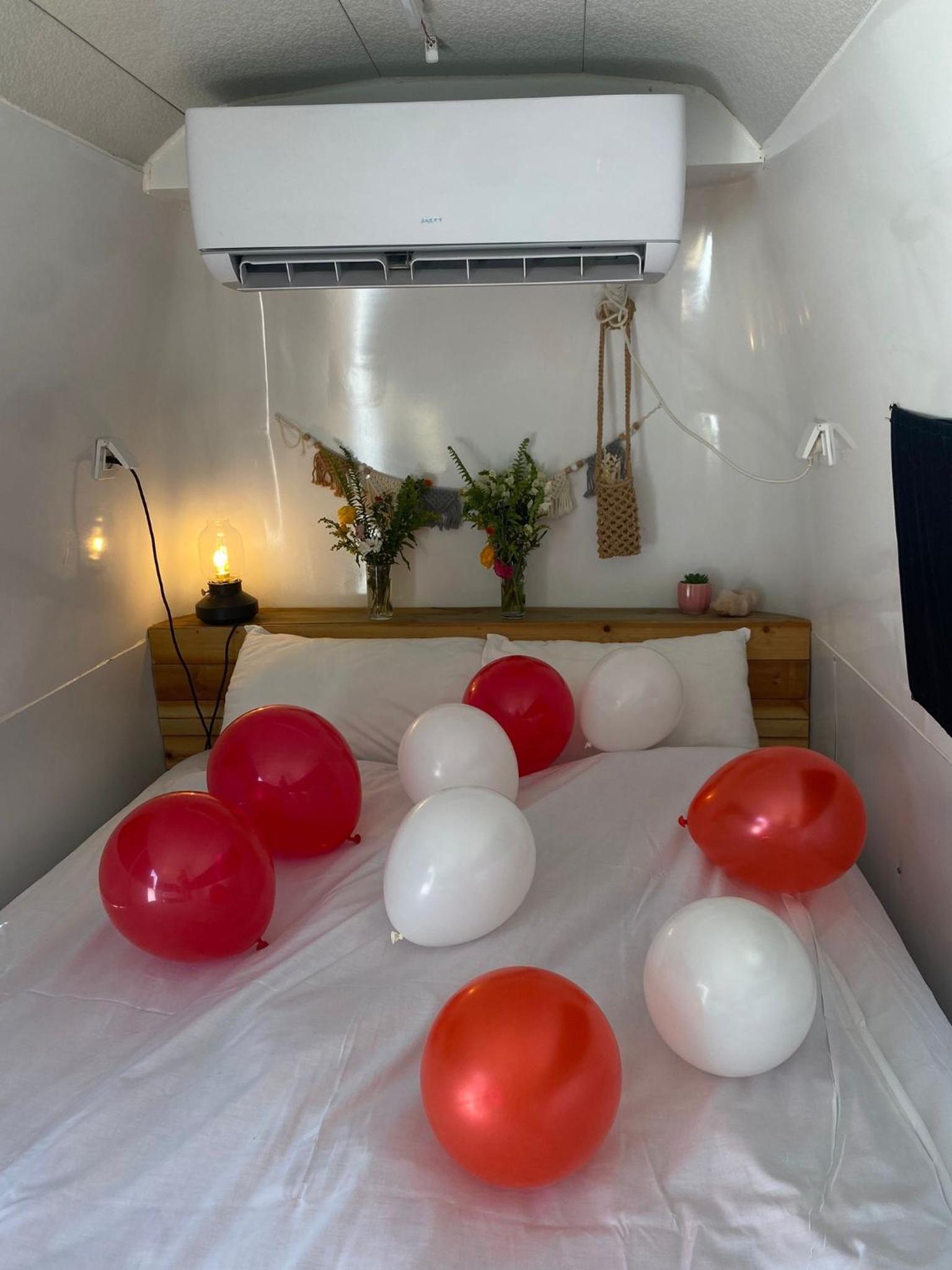 Mini Caravan photo 1