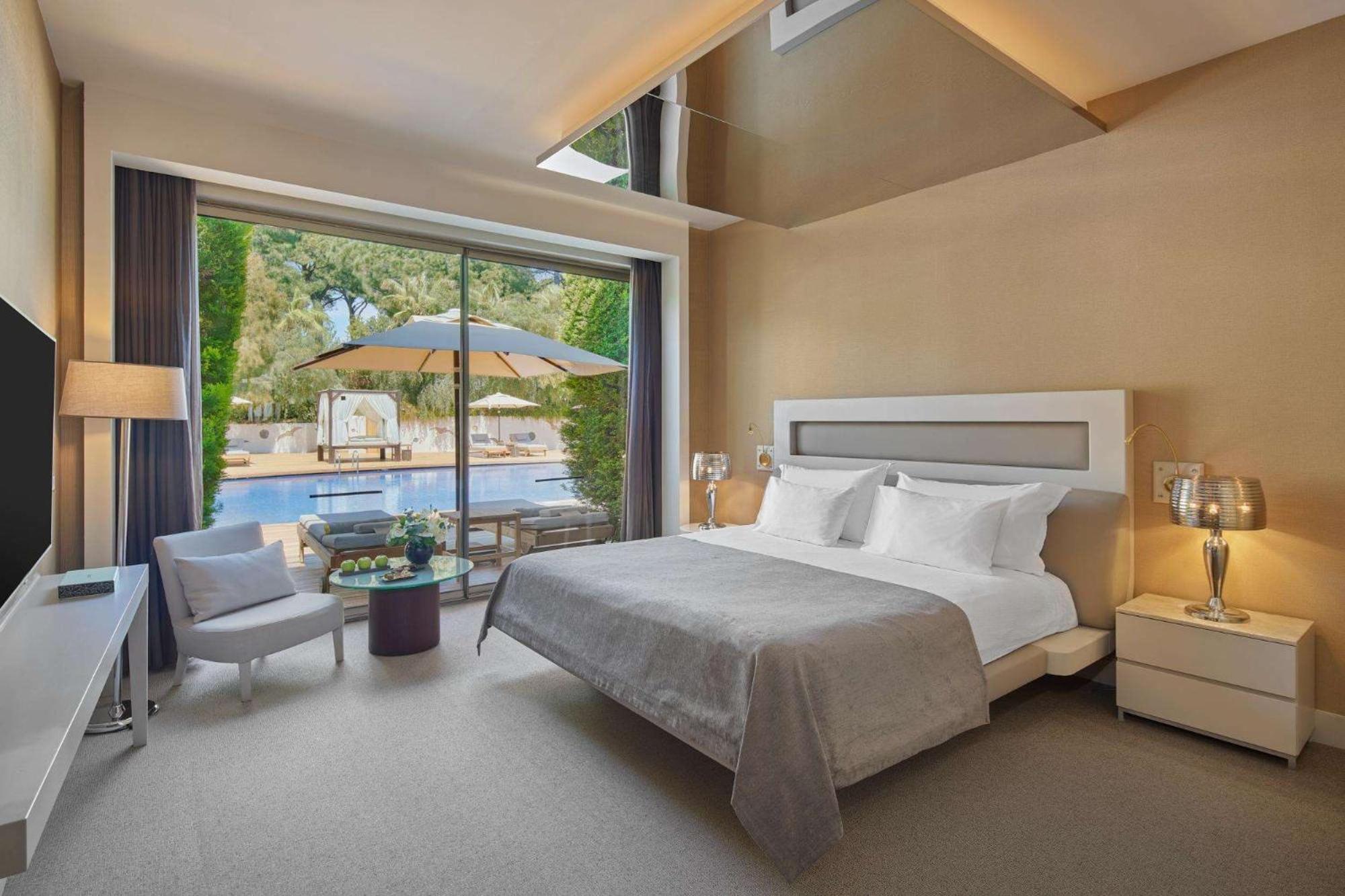 Terrace Lagoon Family Suite Pool View
