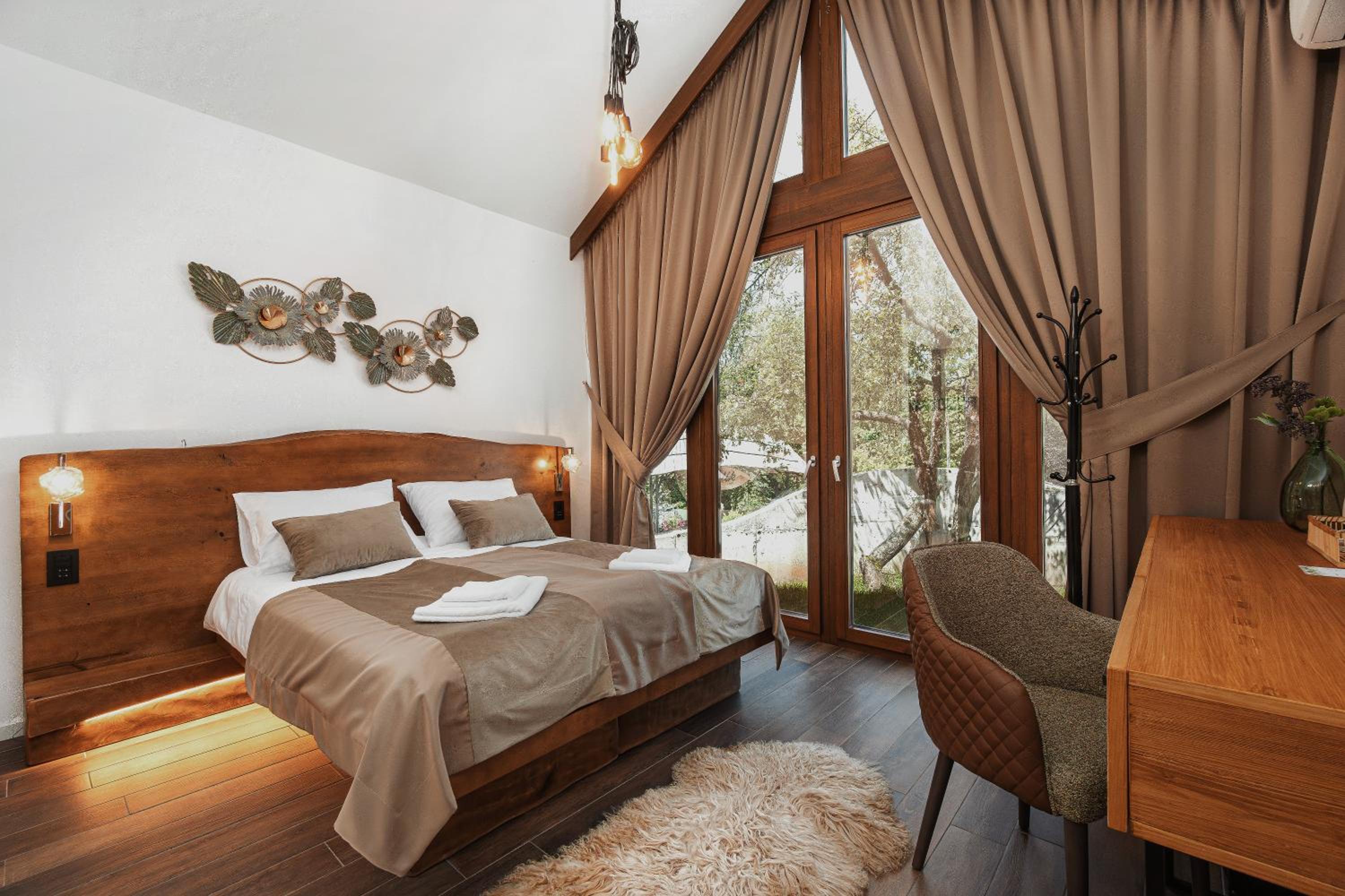 Standard Villa - Photo 1