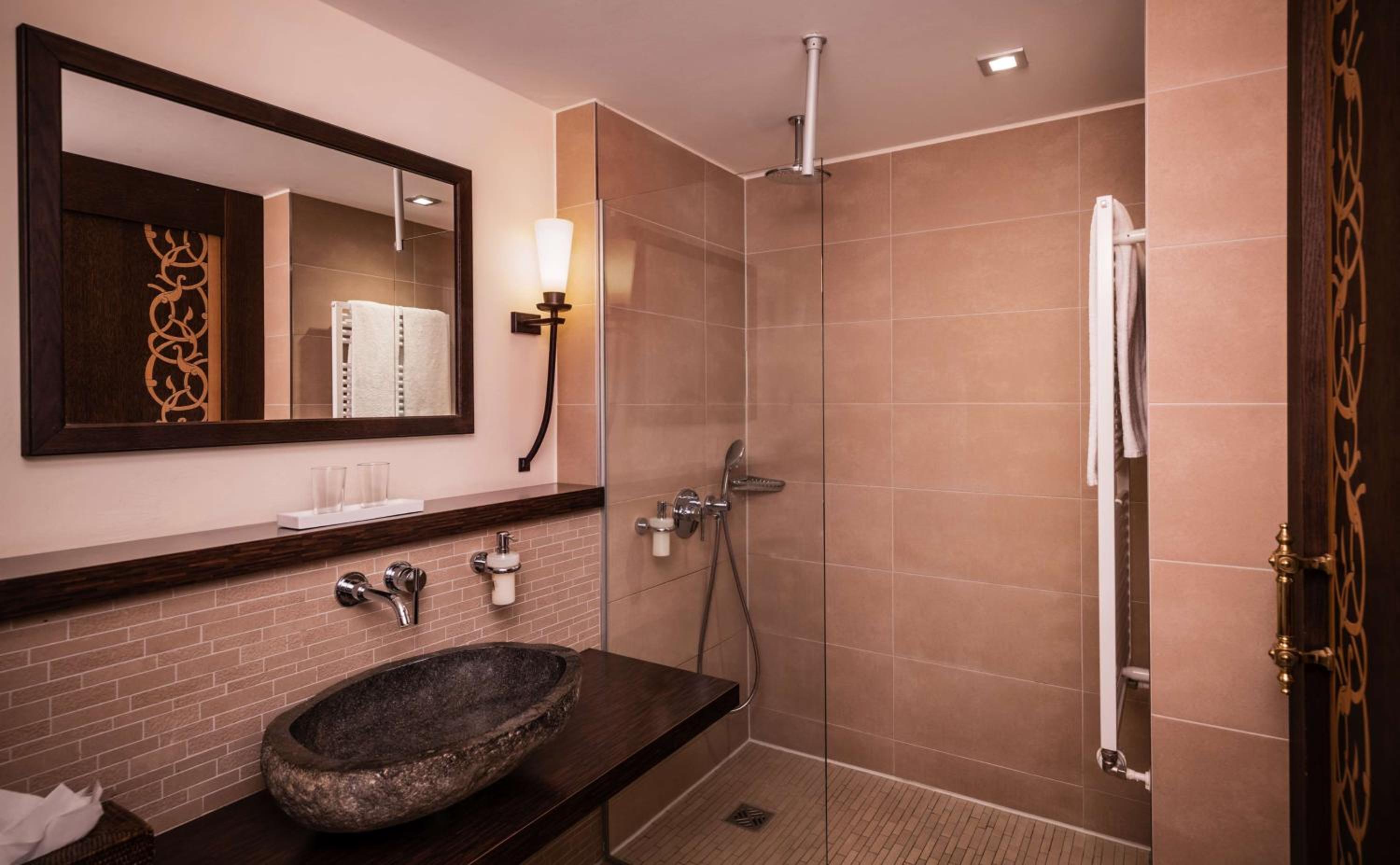 Classic Double Room - Photo 4