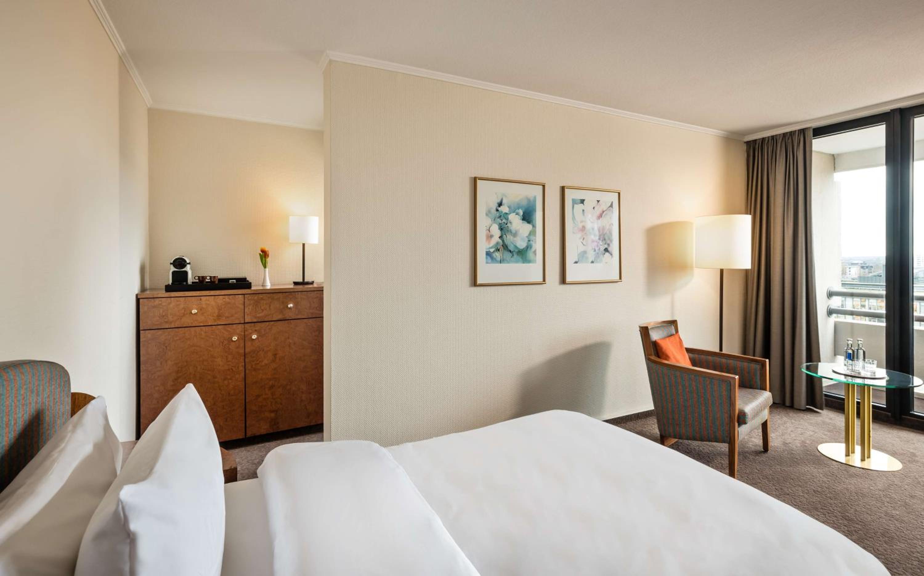 Deluxe Single Room