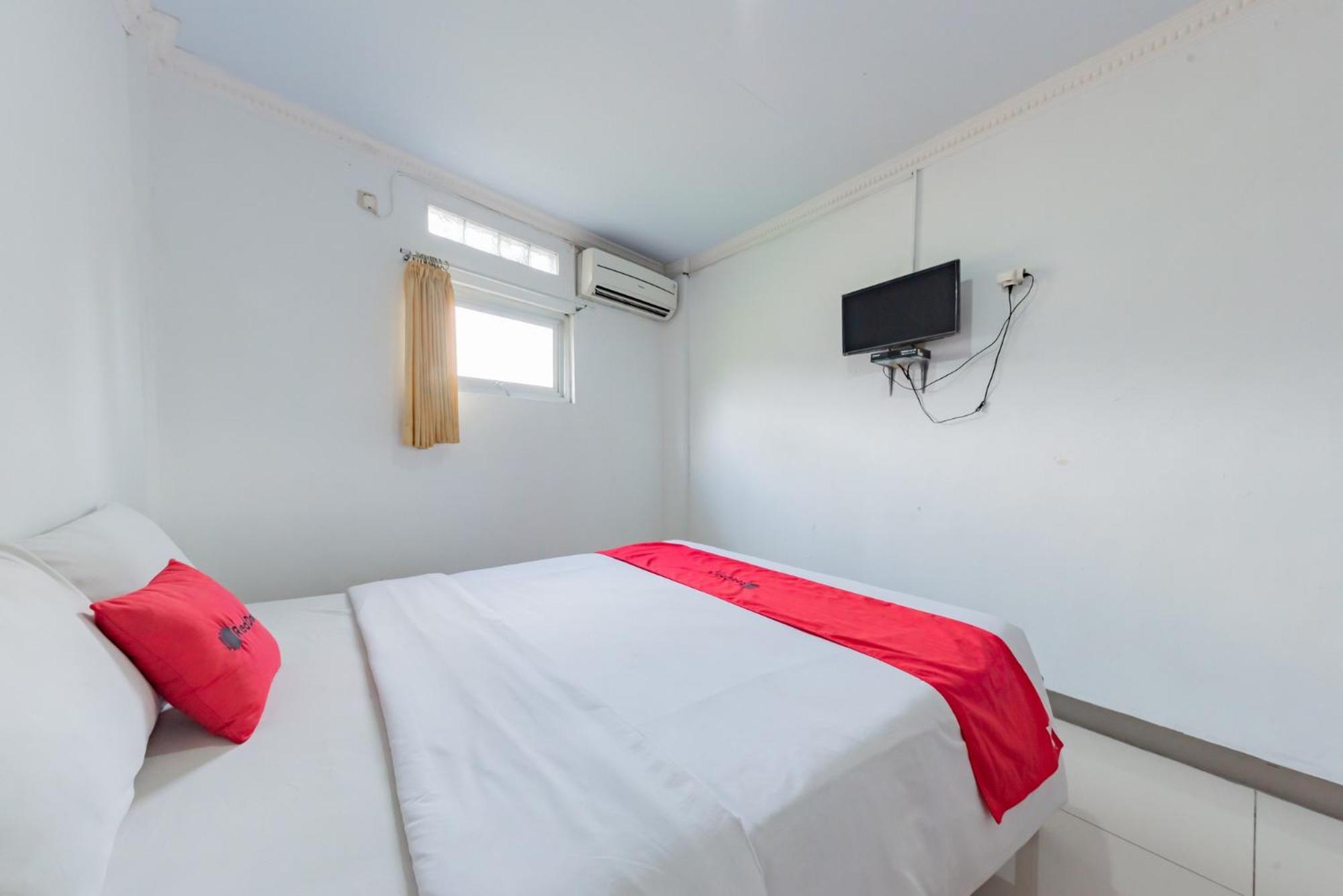 Economy Double Room photo 2