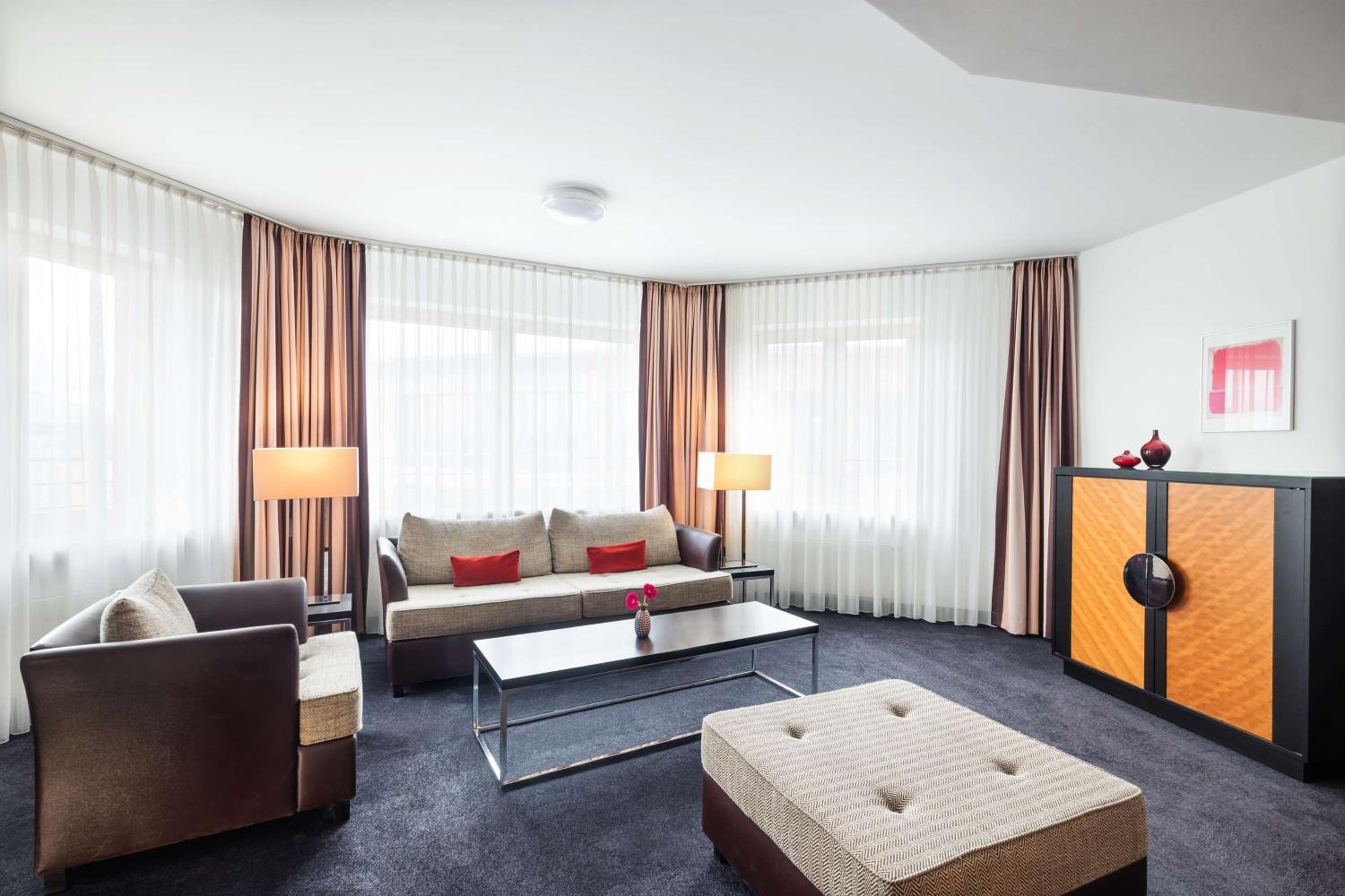 Deluxe Twin Room photo 3