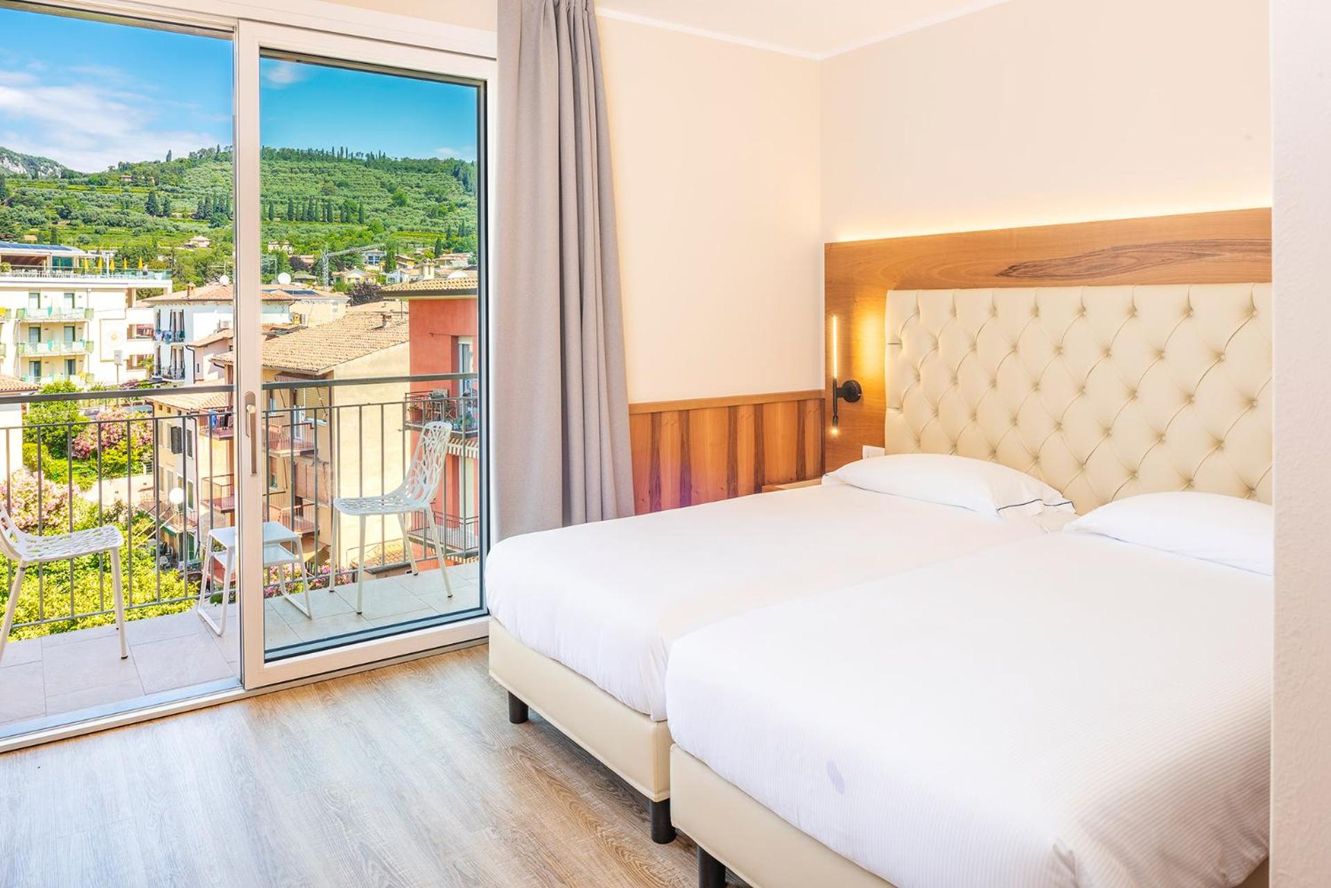 Superior Double or Twin Room - Photo 1