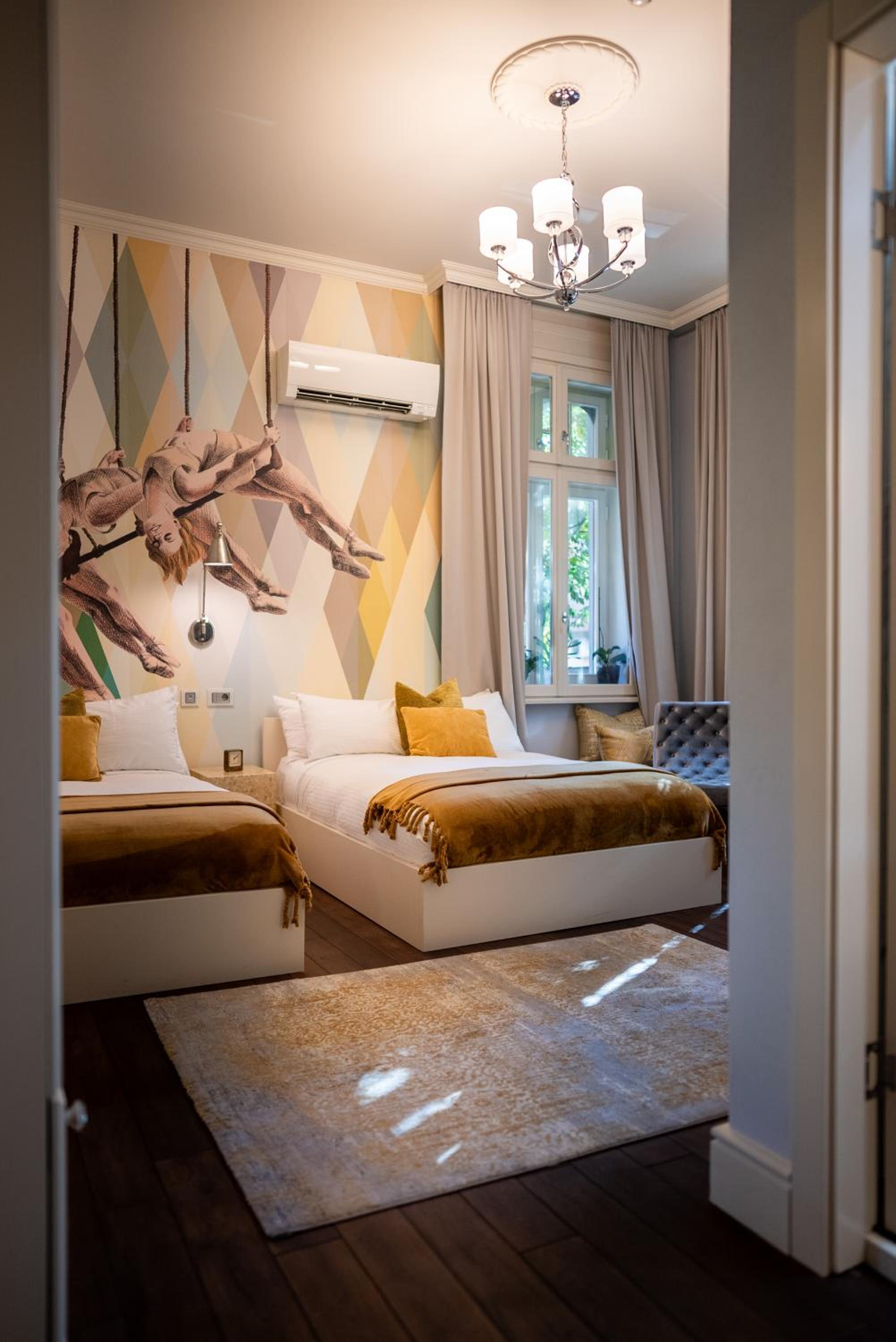 Deluxe Triple Room
