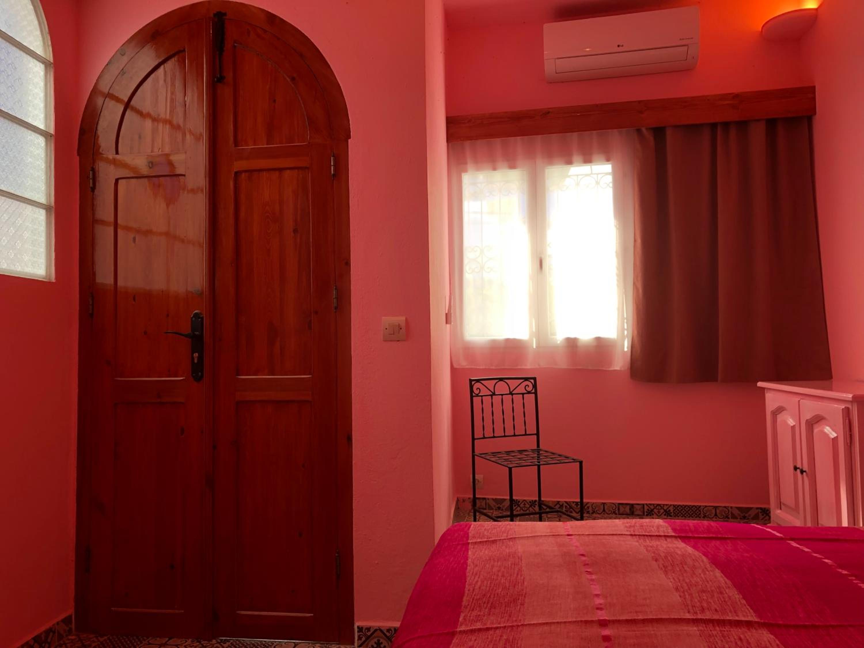 Double Room with Private Bathroom photo 1