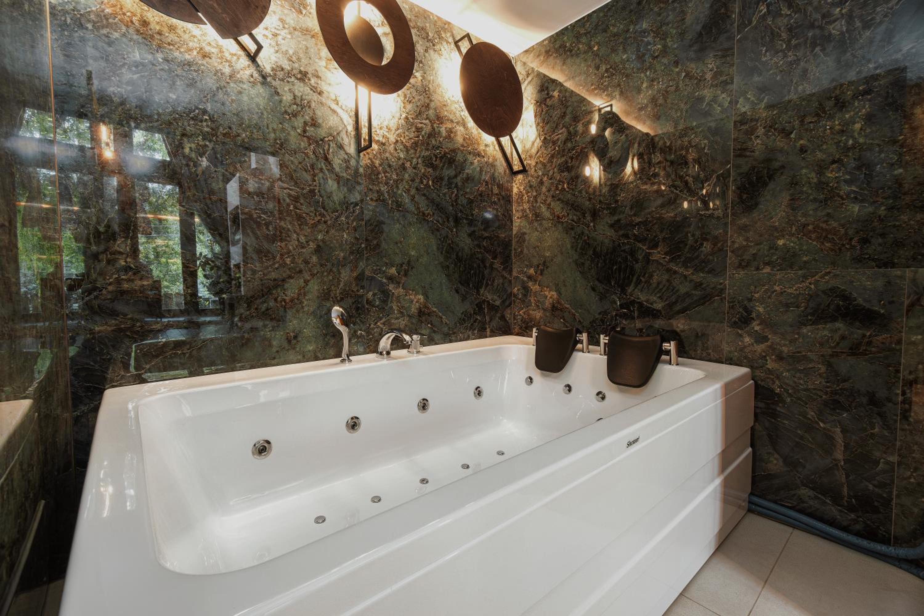 Deluxe Villa - Photo 11
