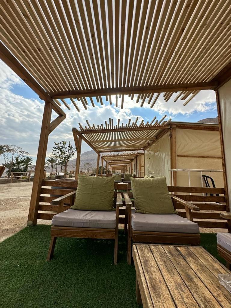Bungalow with Sea View photo 3