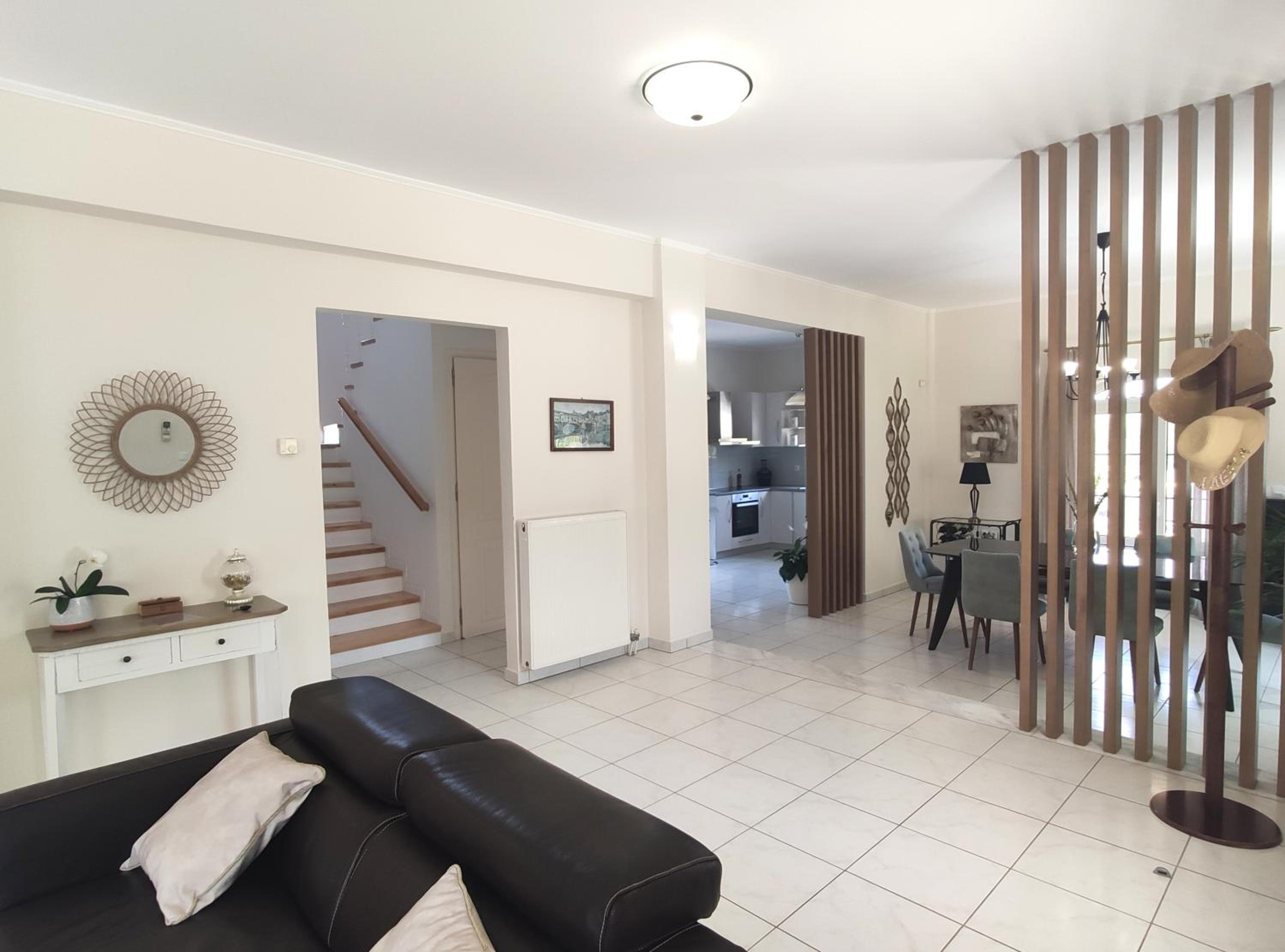 Villa photo 1