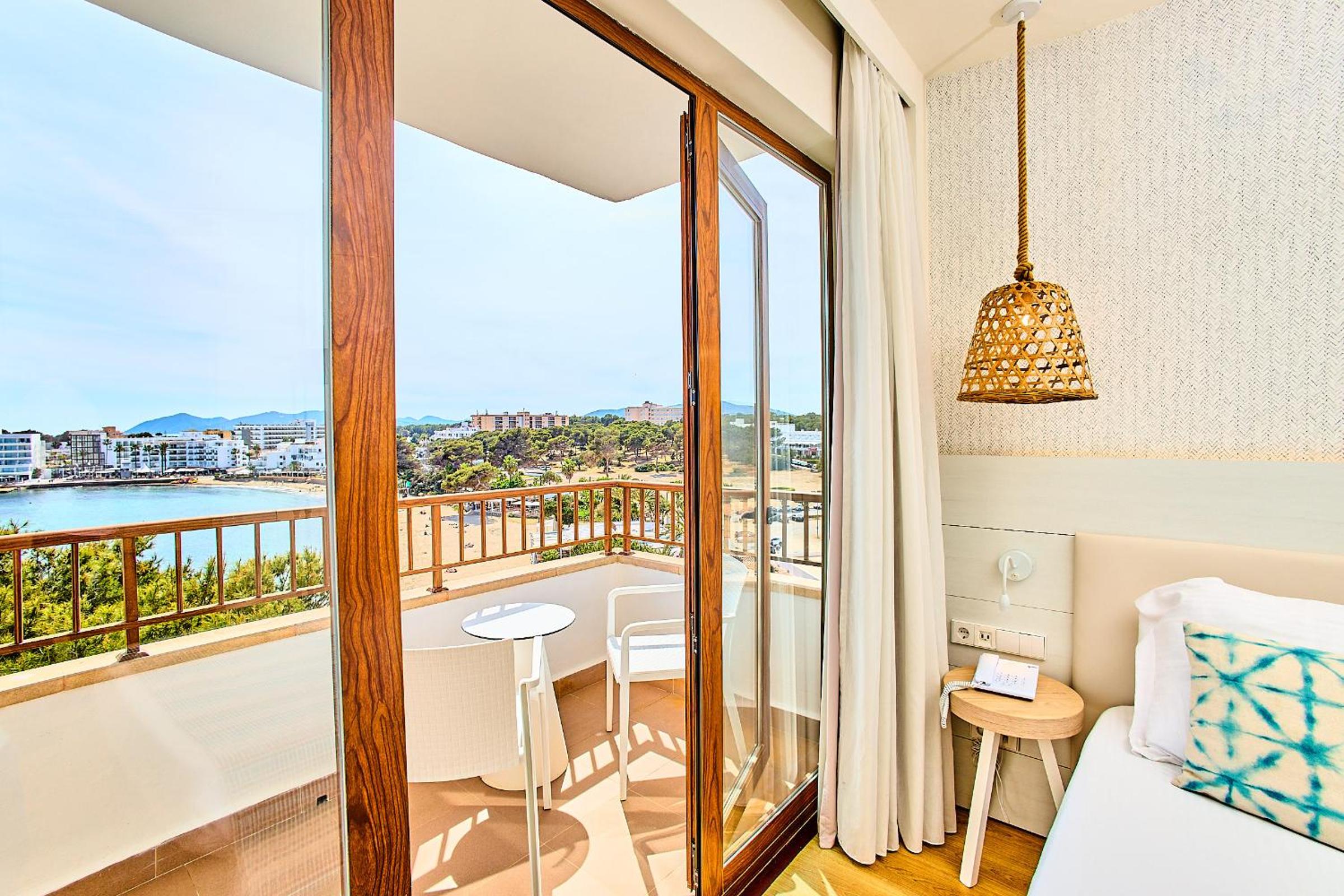 Superior Triple Room with Partial Sea View