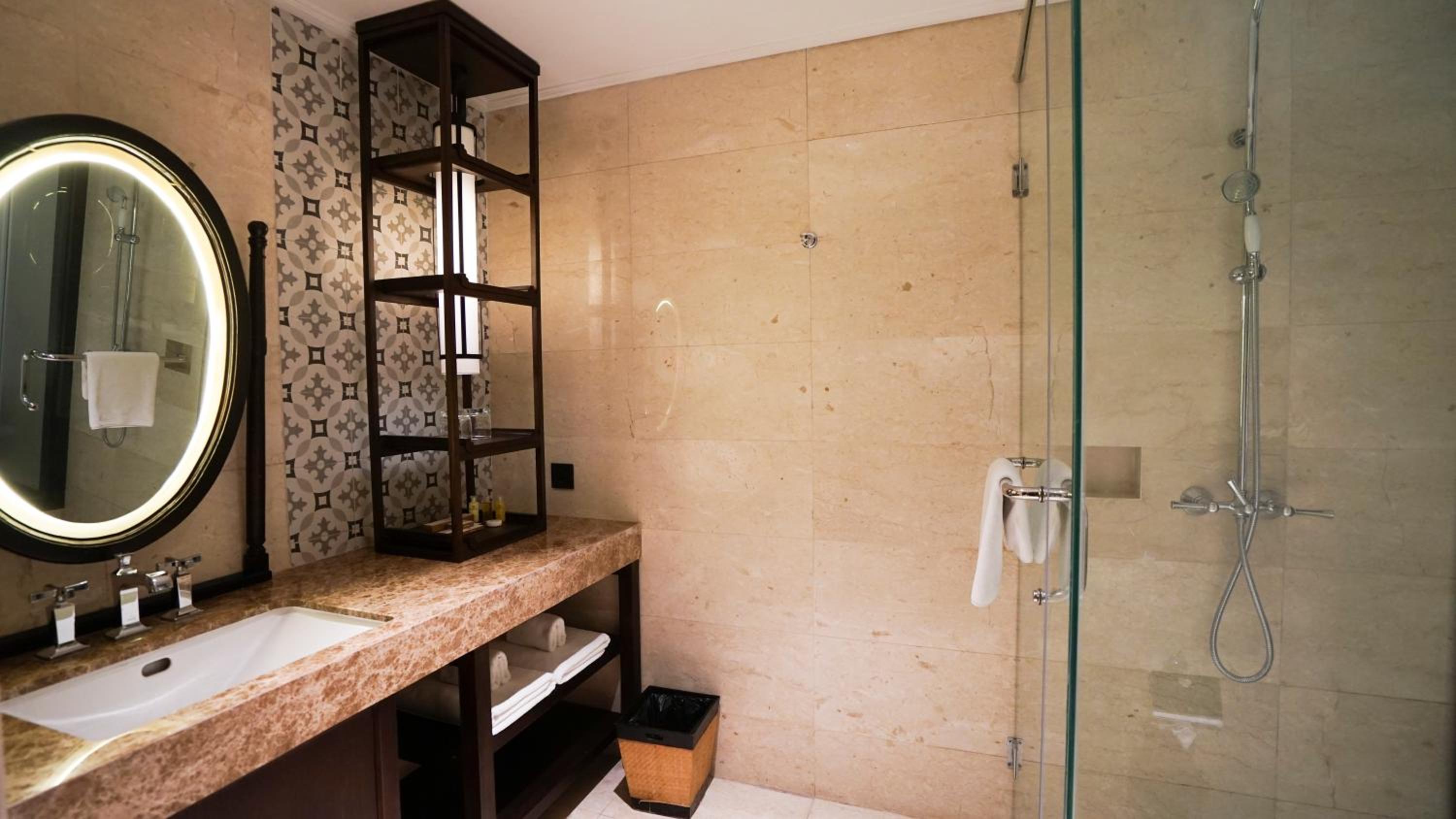 Deluxe Double Room - Photo 7