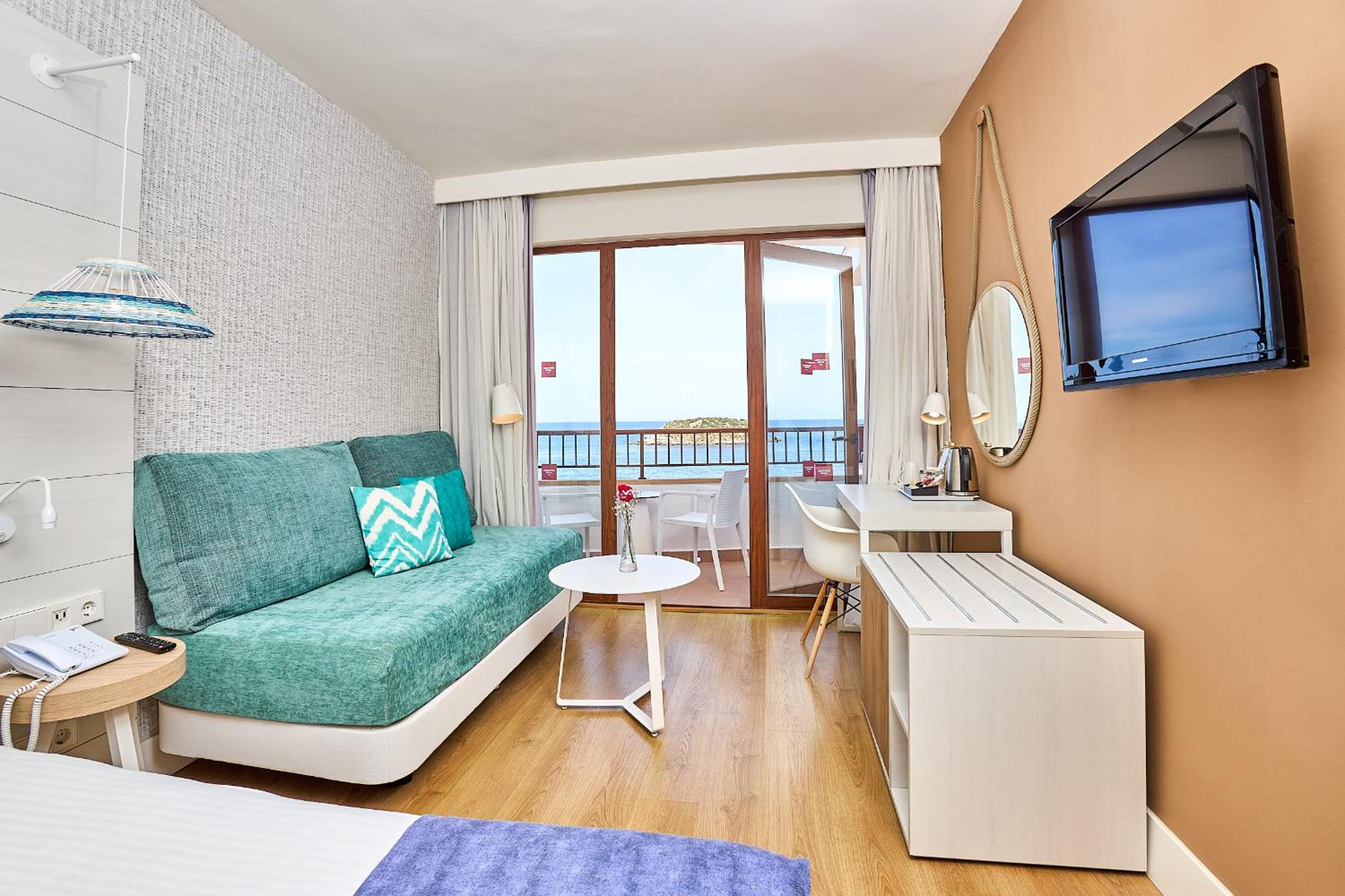 Deluxe Double Room with Sea View