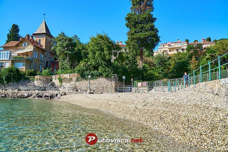 Apartment with Sea View - Photo 45