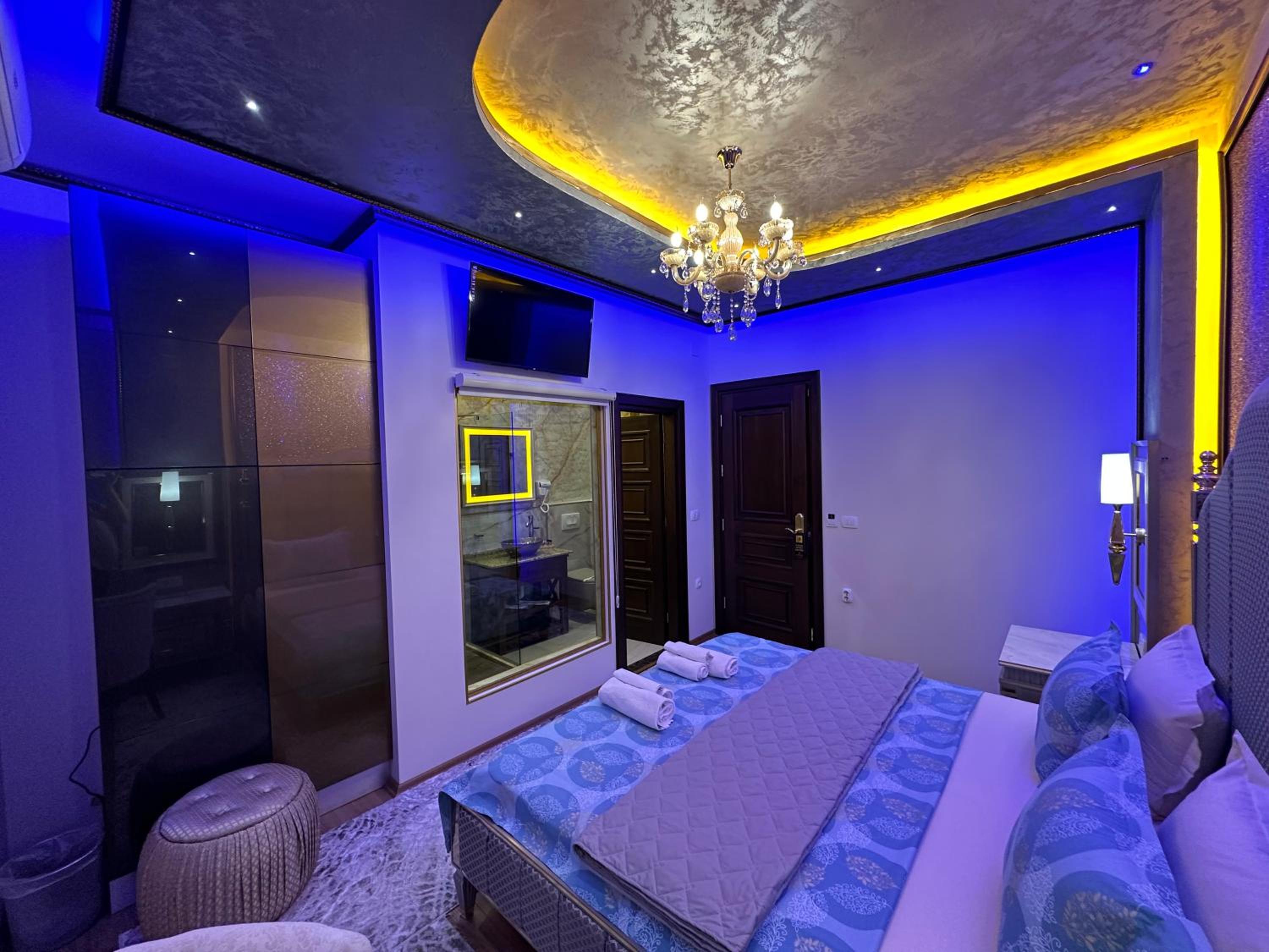 Queen Room photo 3
