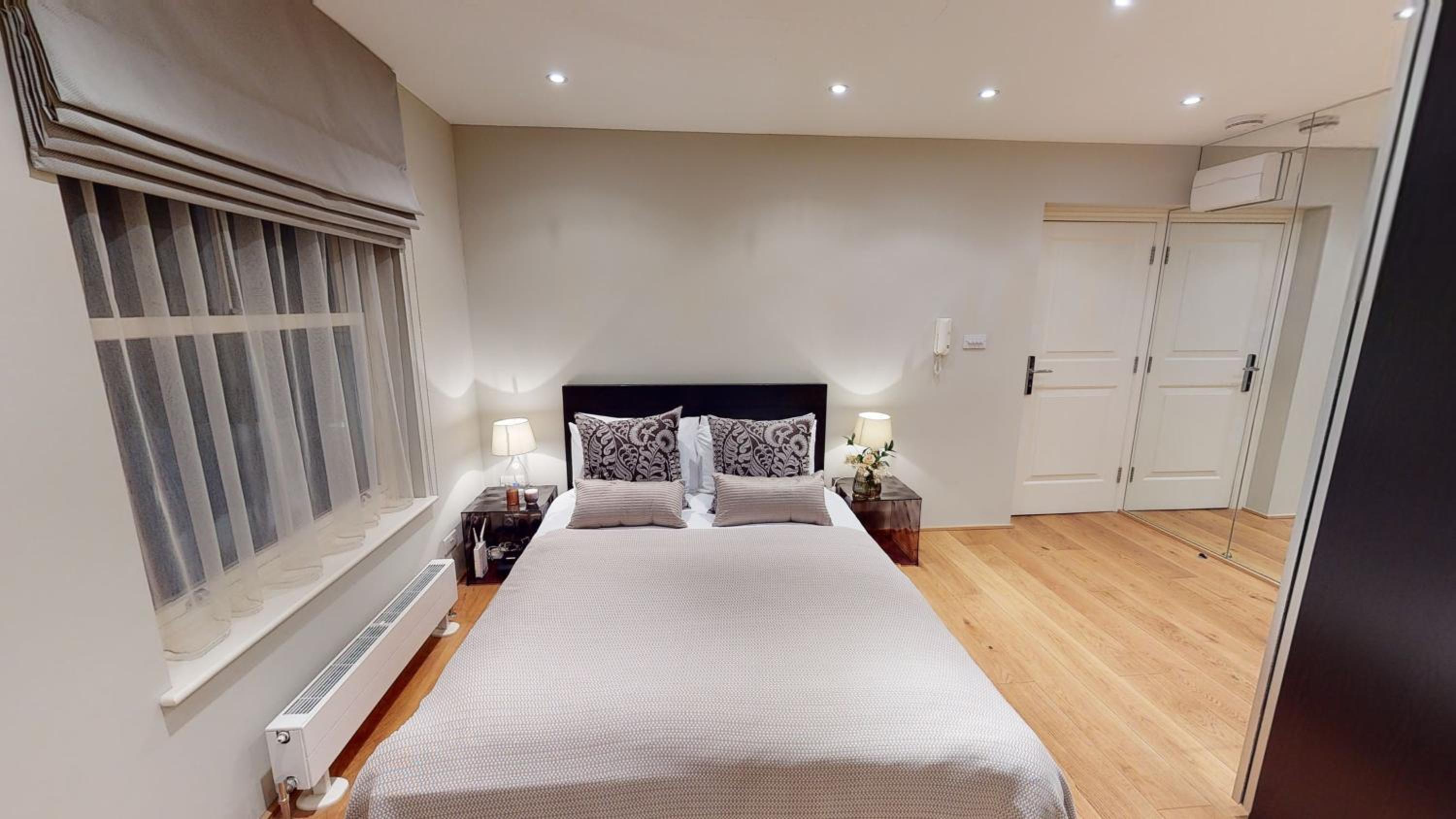 Flat 4 - Studio Apartment photo 1