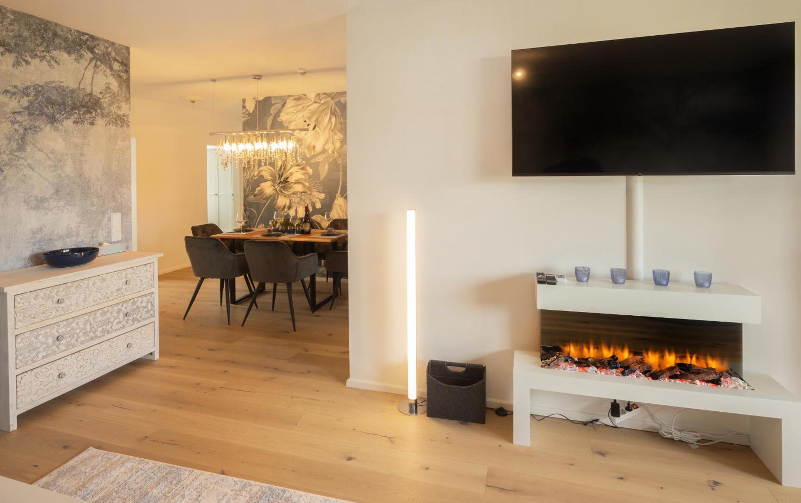 Three-Bedroom Apartment photo 1