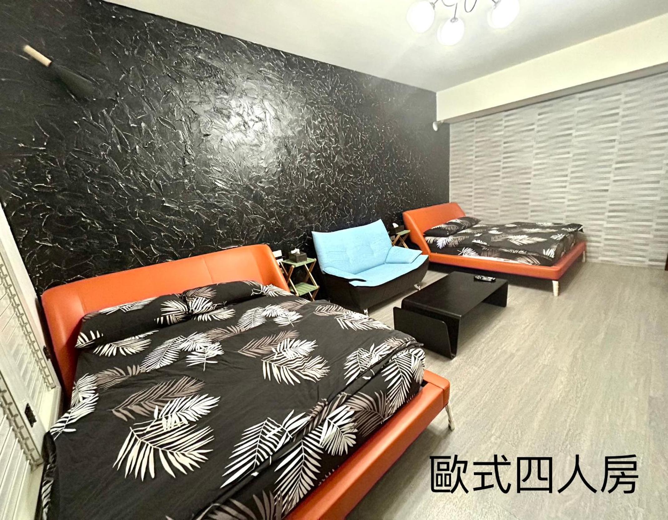 Deluxe Family Room photo 2