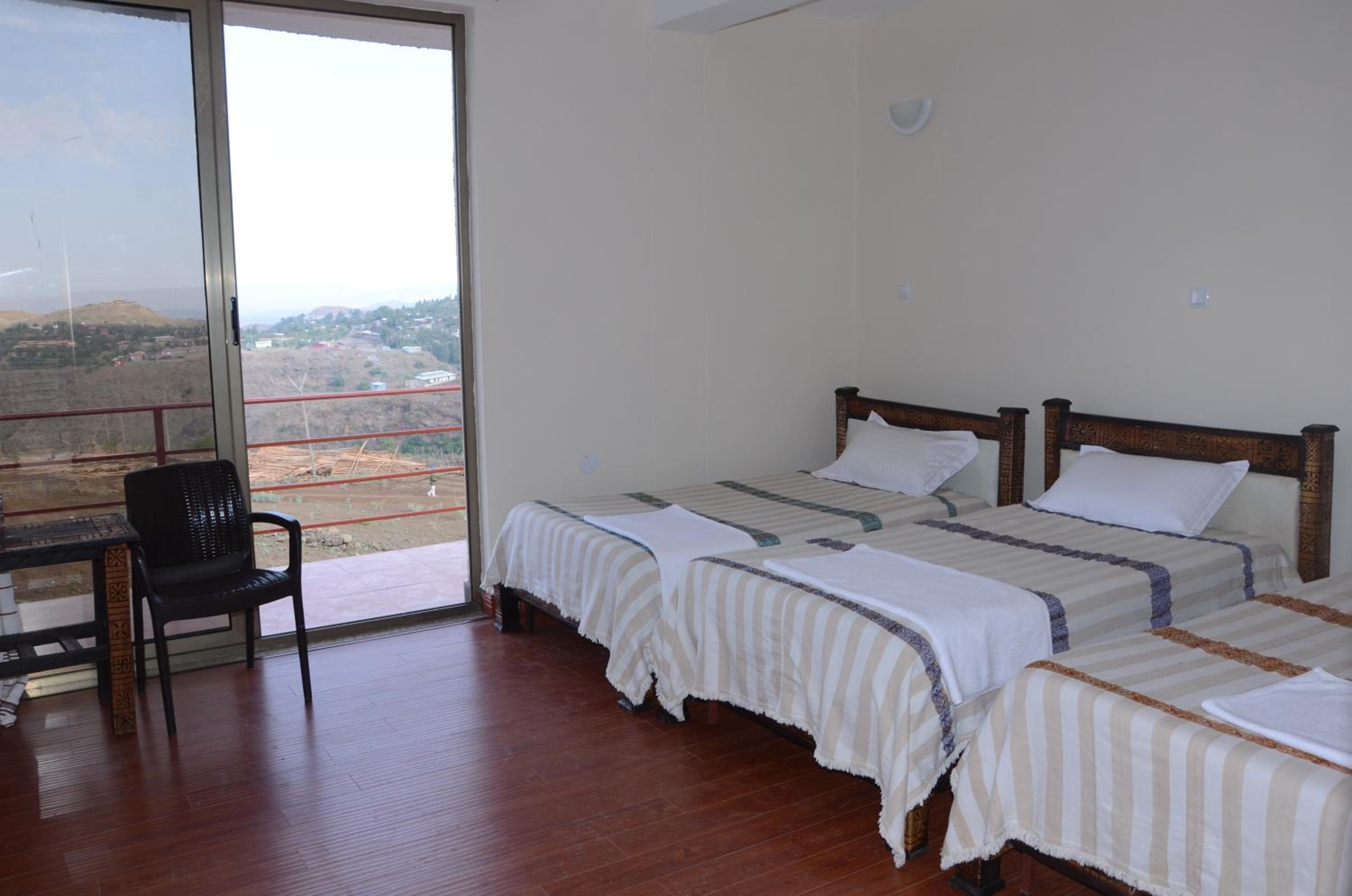 Triple Room with Mountain View photo 1