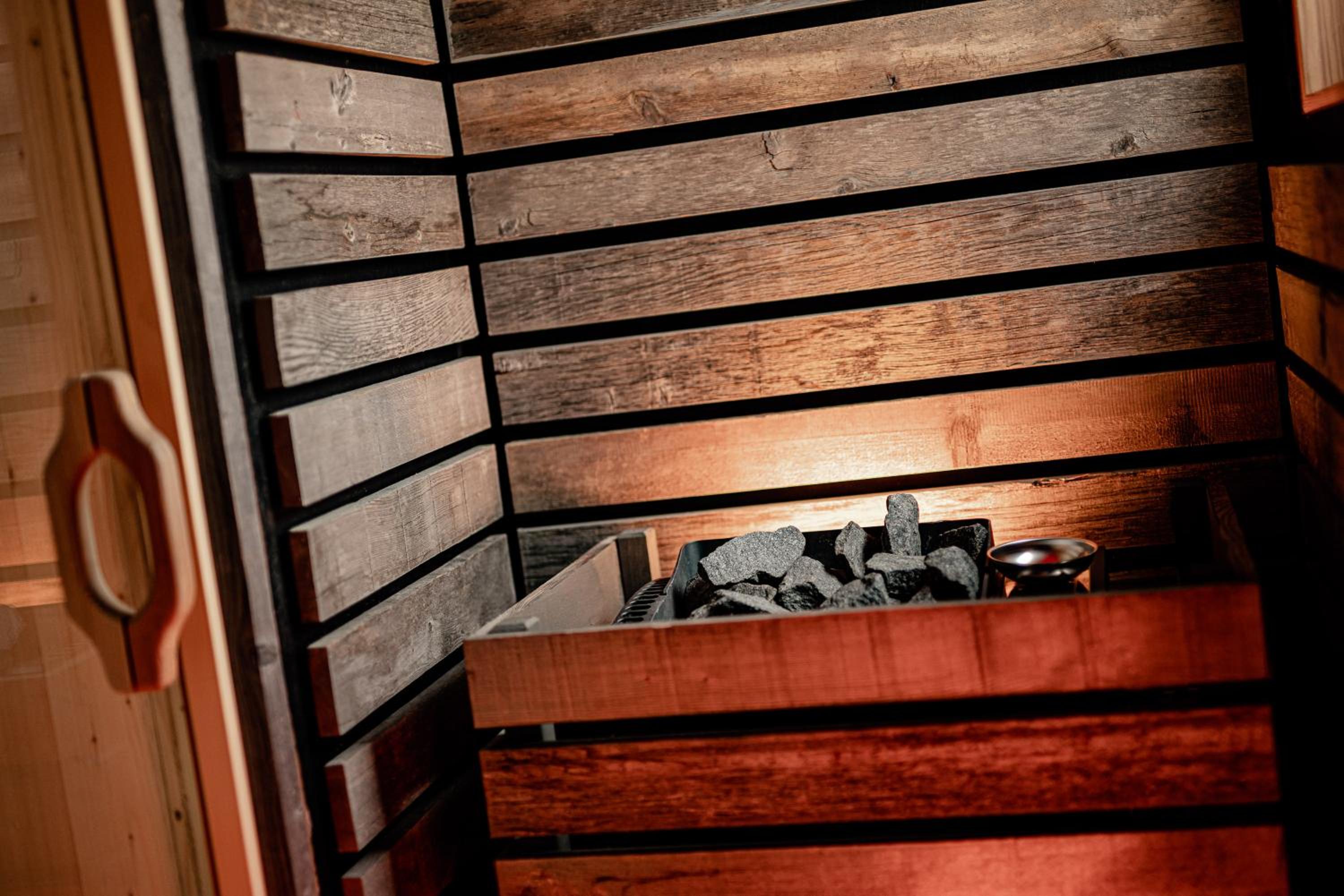Deluxe Bungalow - Photo 12