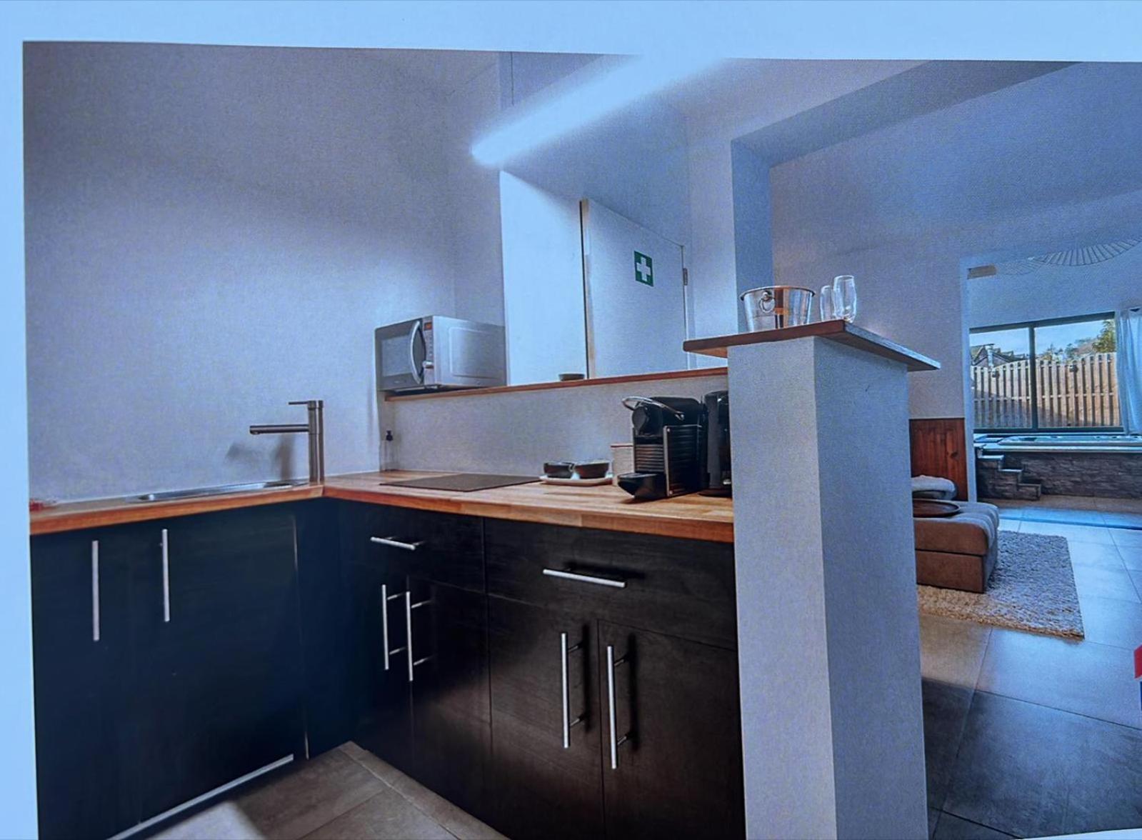 One-Bedroom Apartment - Photo 15