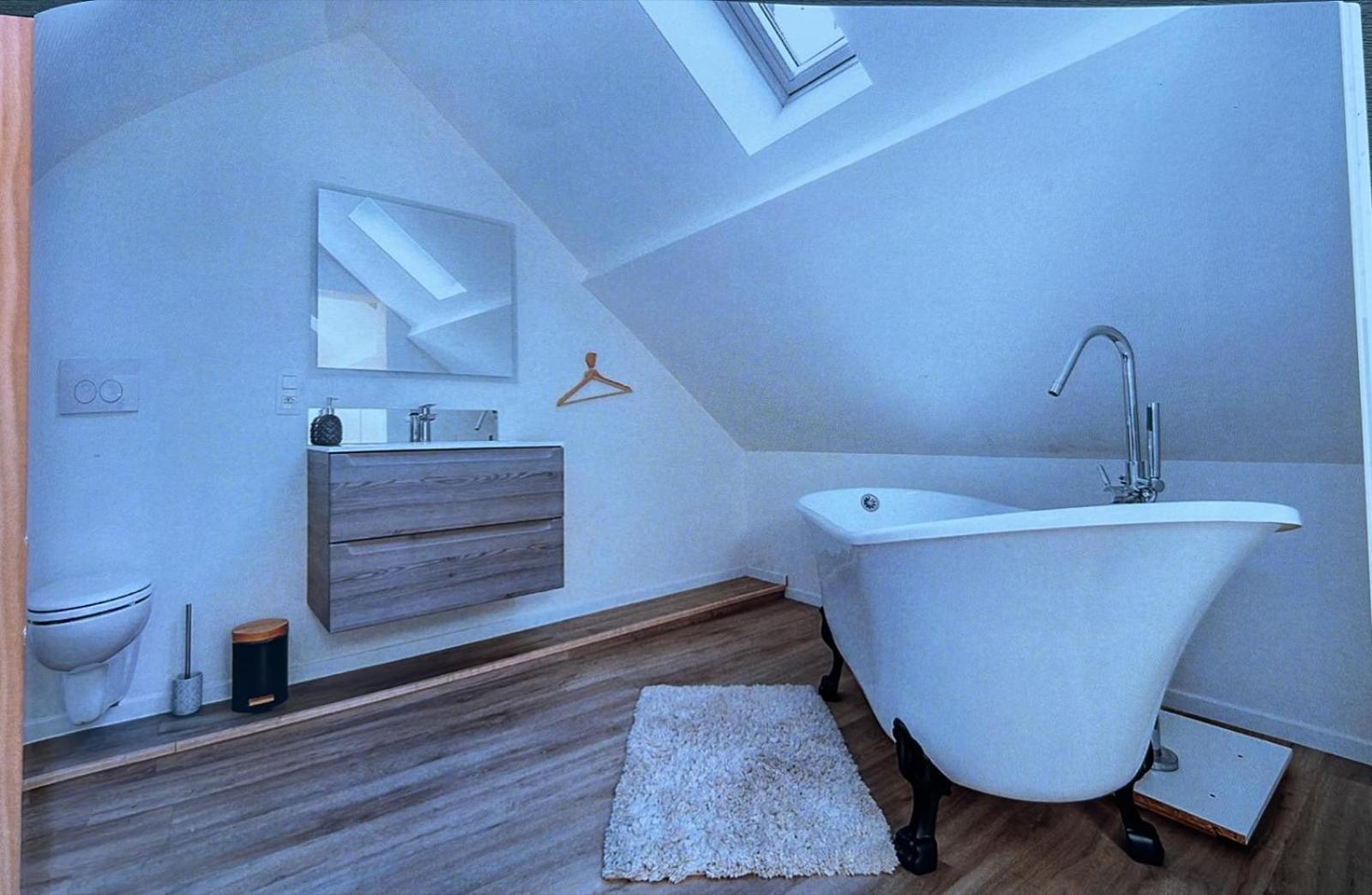 One-Bedroom Apartment - Photo 17