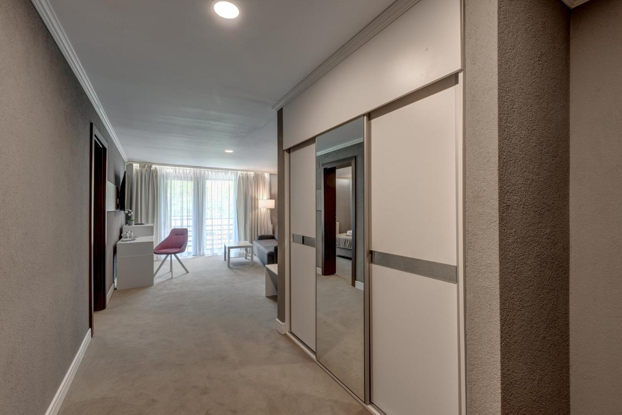 Apartment with Terrace photo 1