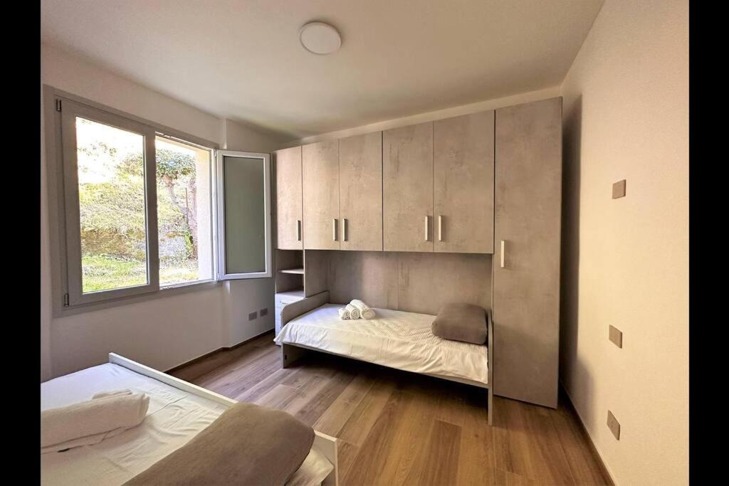 Two-Bedroom House photo 2