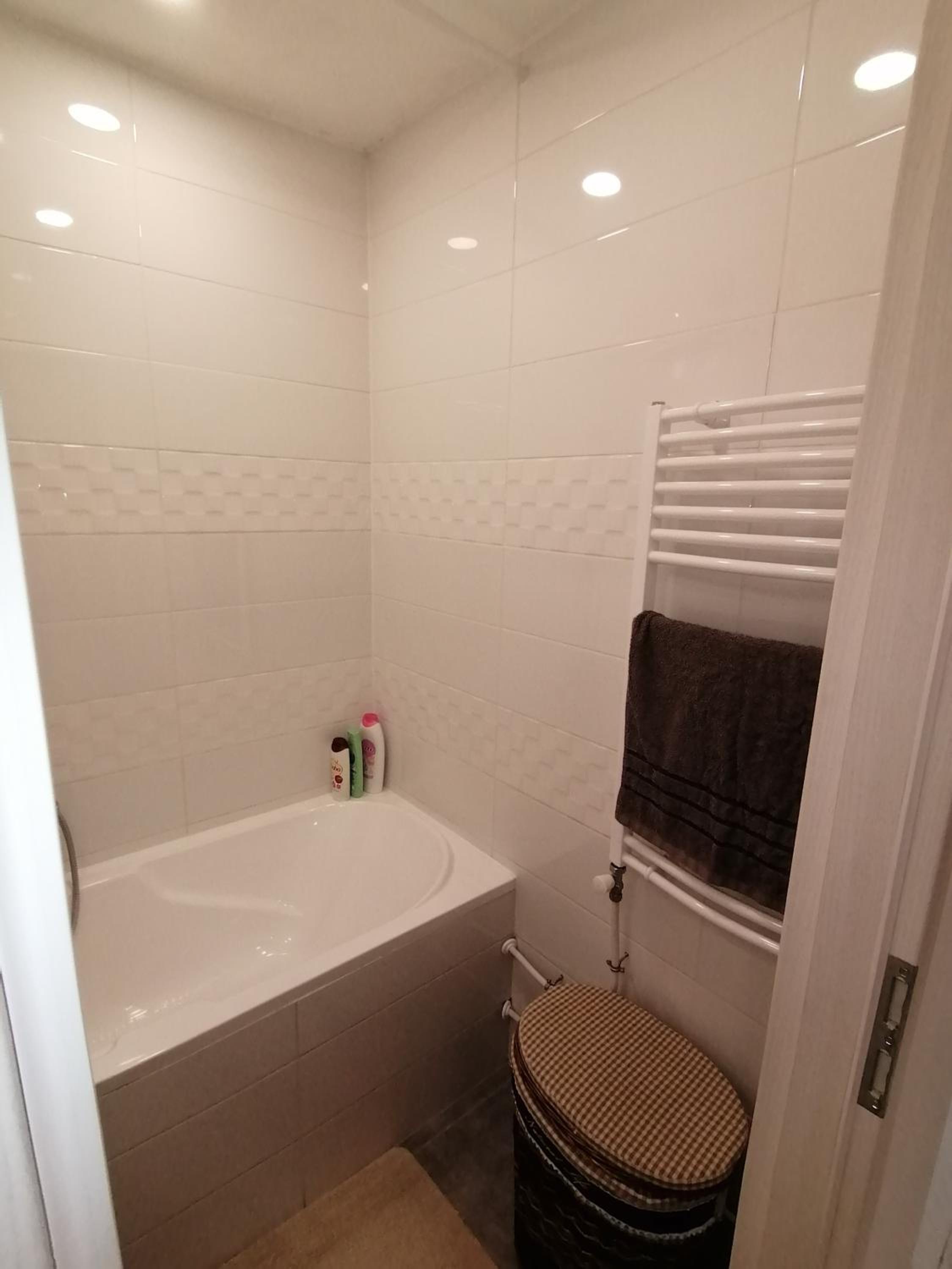 Three-Bedroom Apartment - Photo 8
