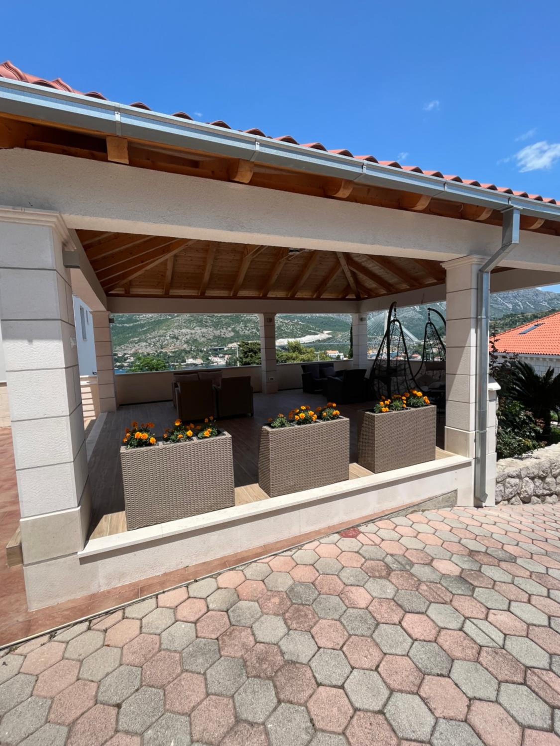 Apartment with Terrace