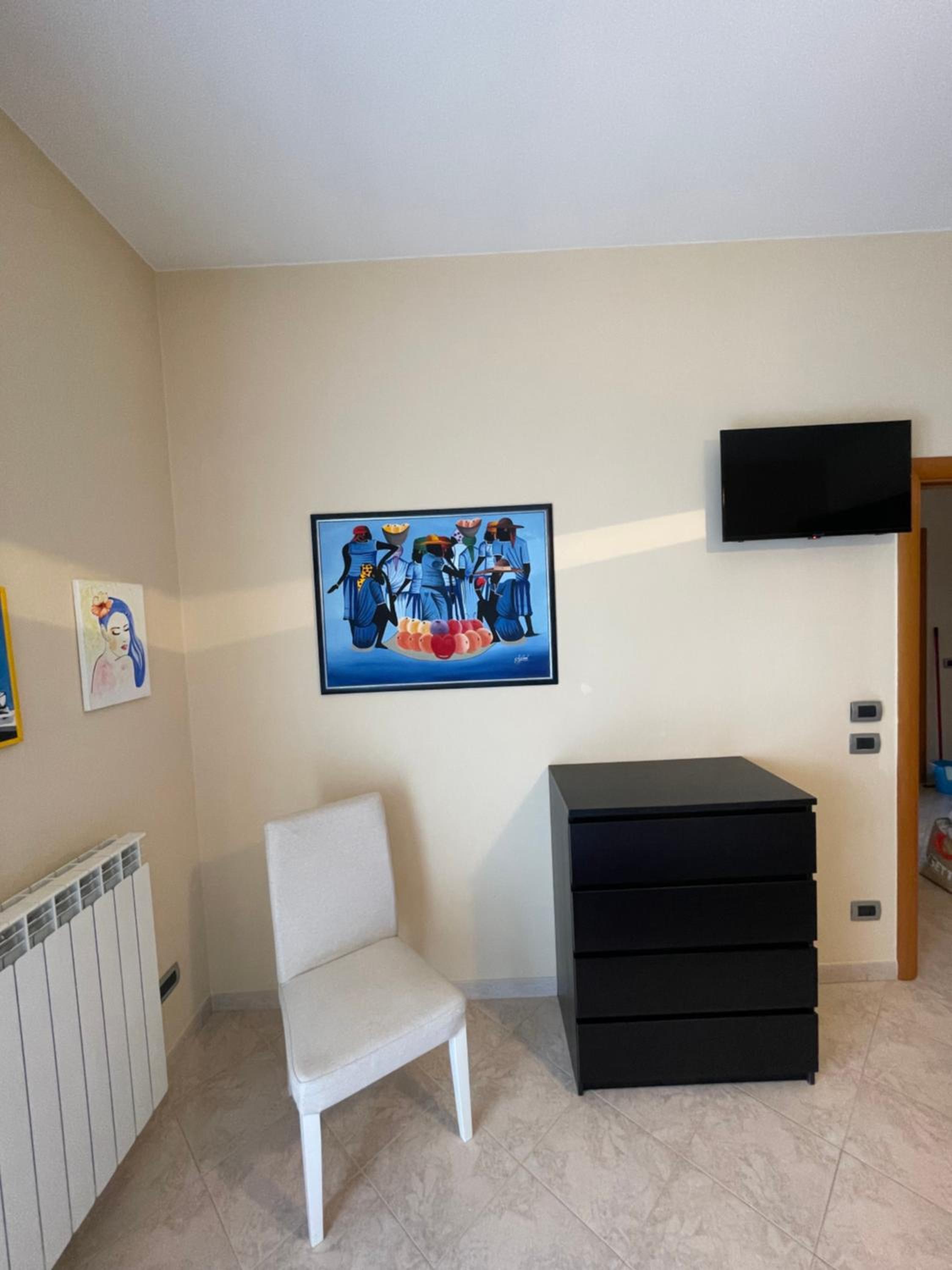Apartment photo 2