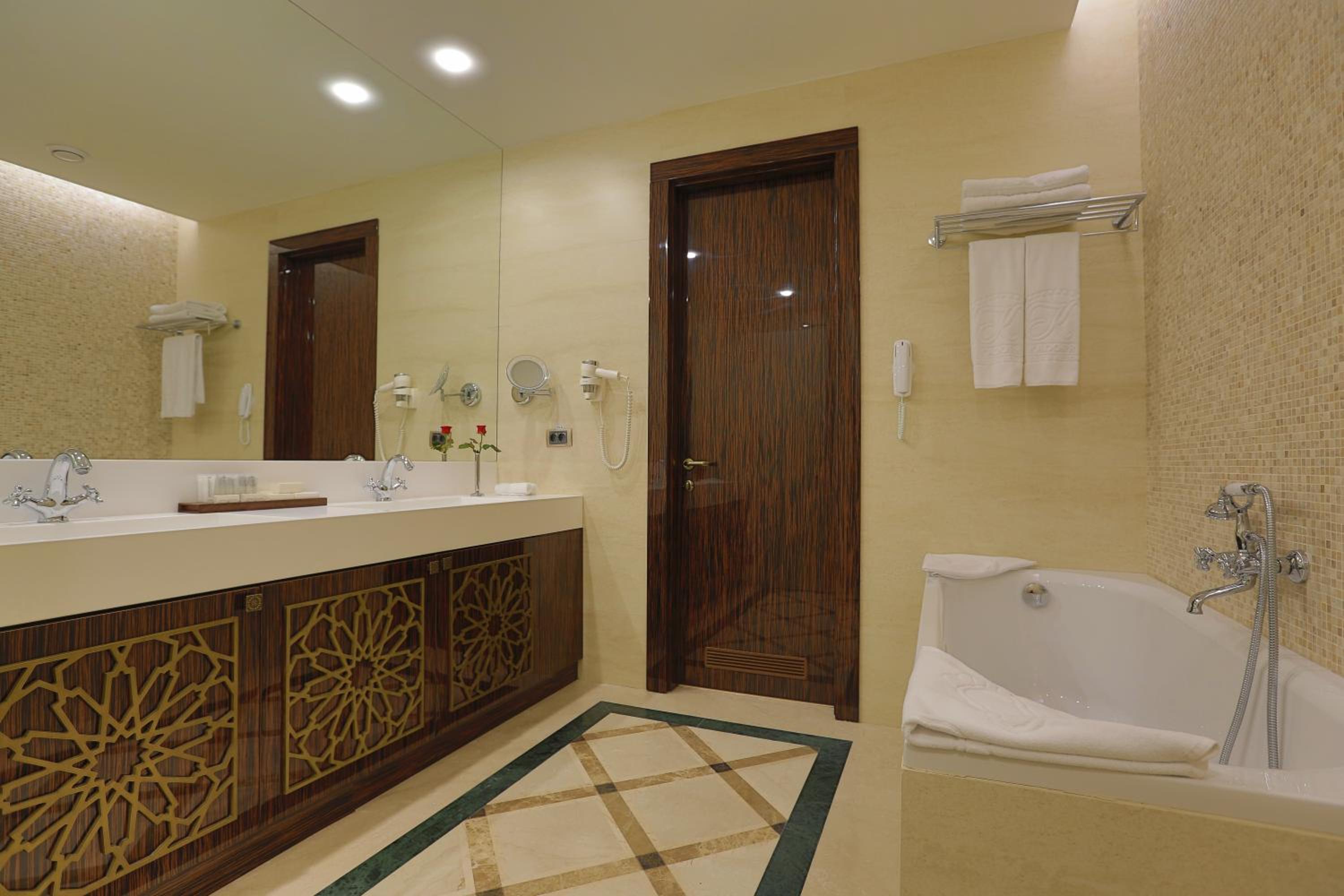 Superior Twin Room with Sea View photo 2