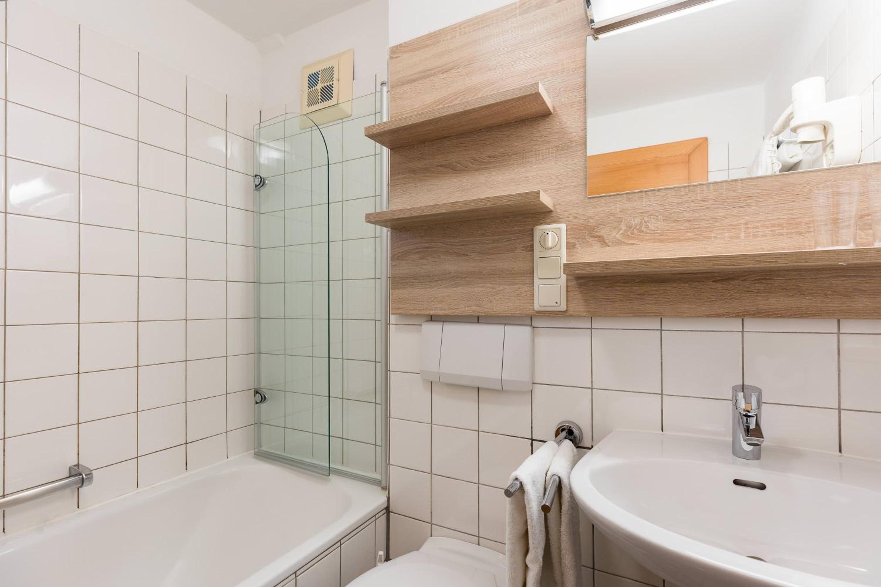 Basic Double Room - Annex photo 3