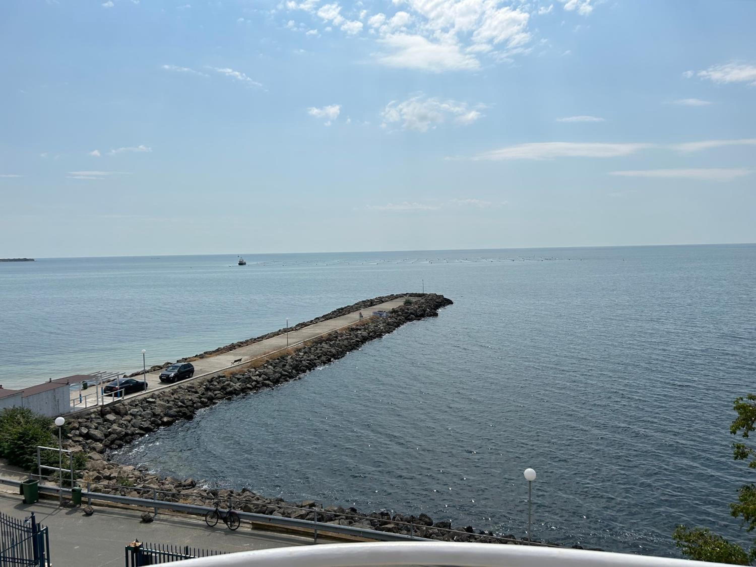 Deluxe Double Room with Balcony and Sea View photo 3