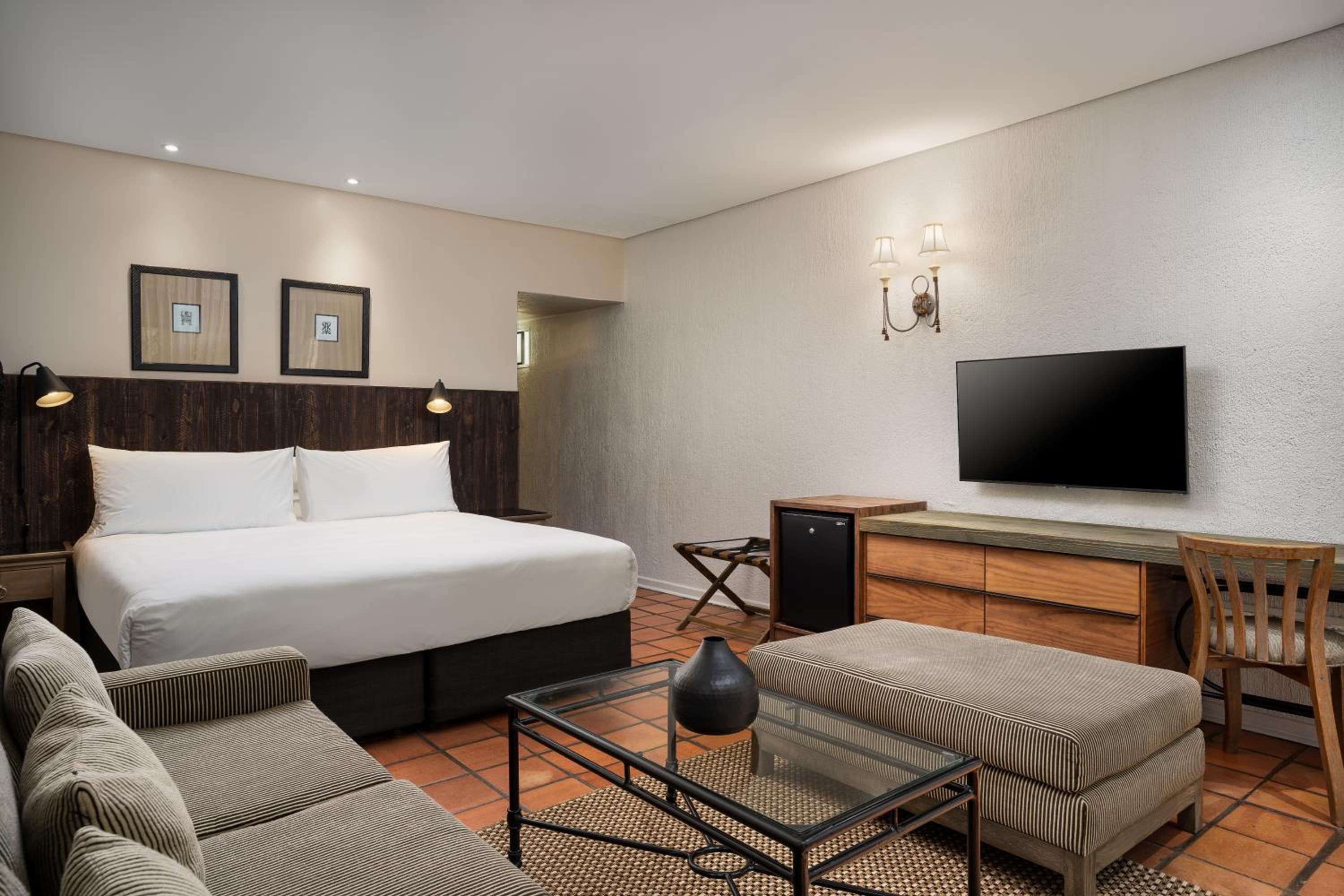 Kruger Deluxe King Room - Photo 3