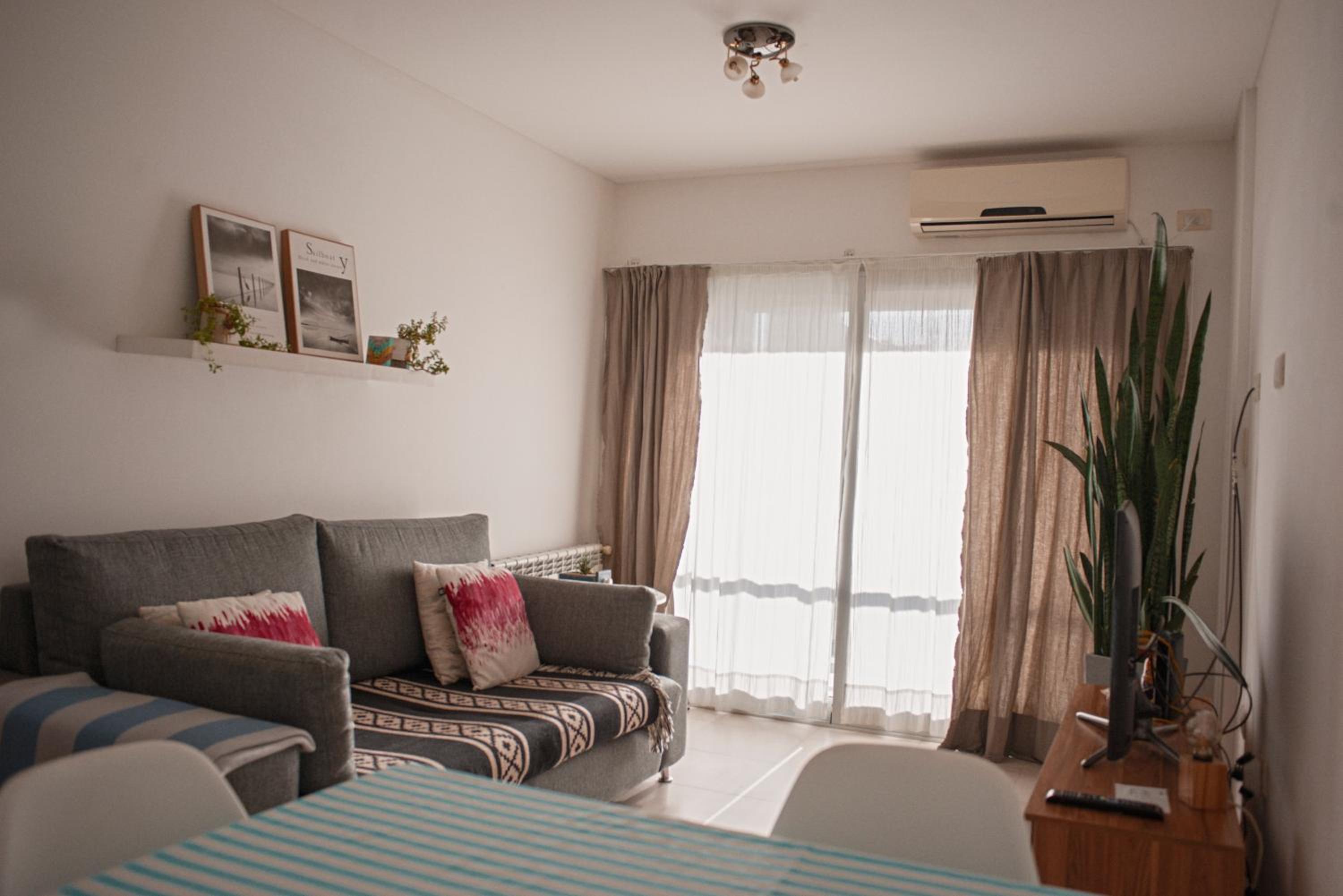 One-Bedroom Apartment photo 2