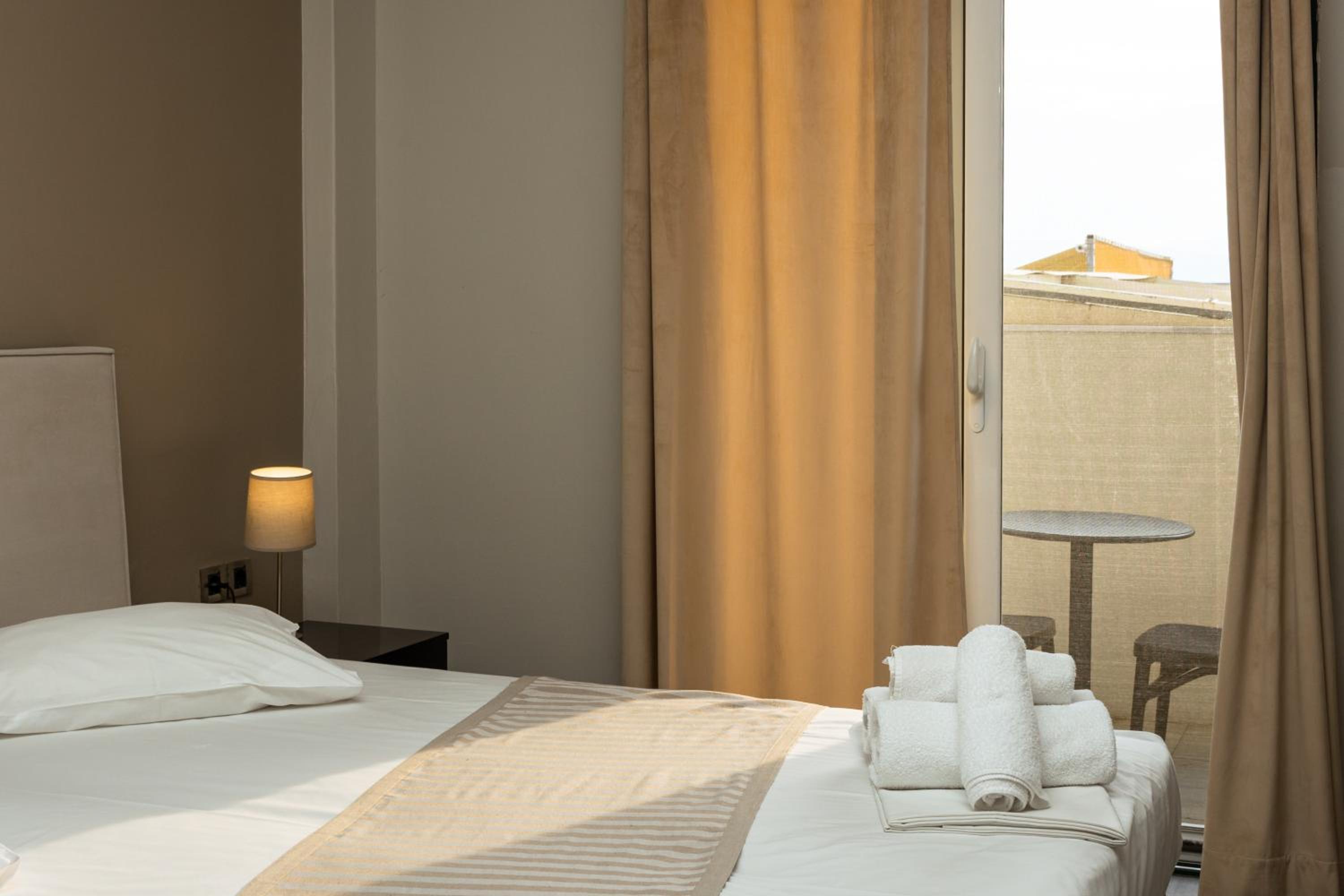 Double Room with Balcony photo 3