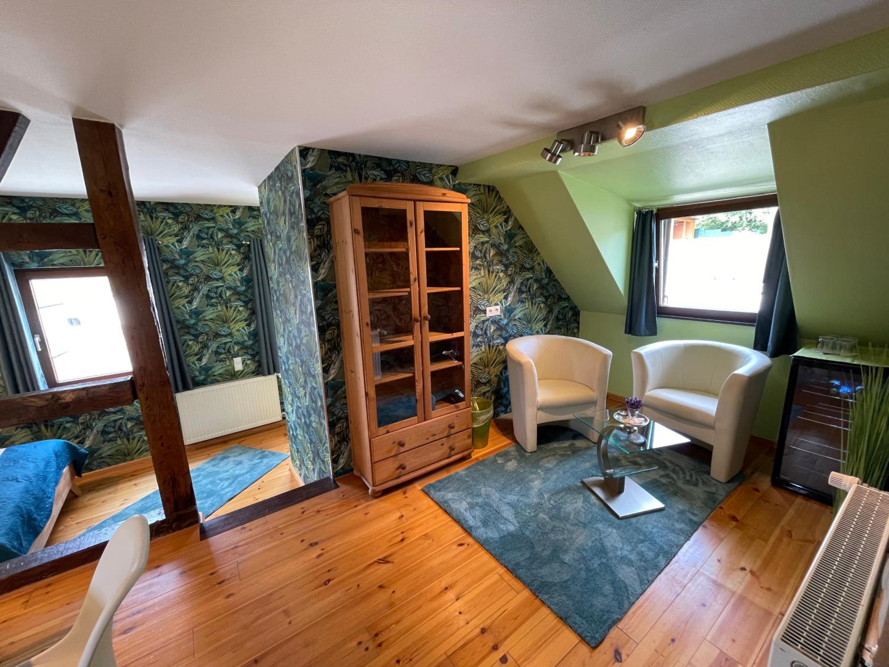 Studio (4 Adults) - Photo 2